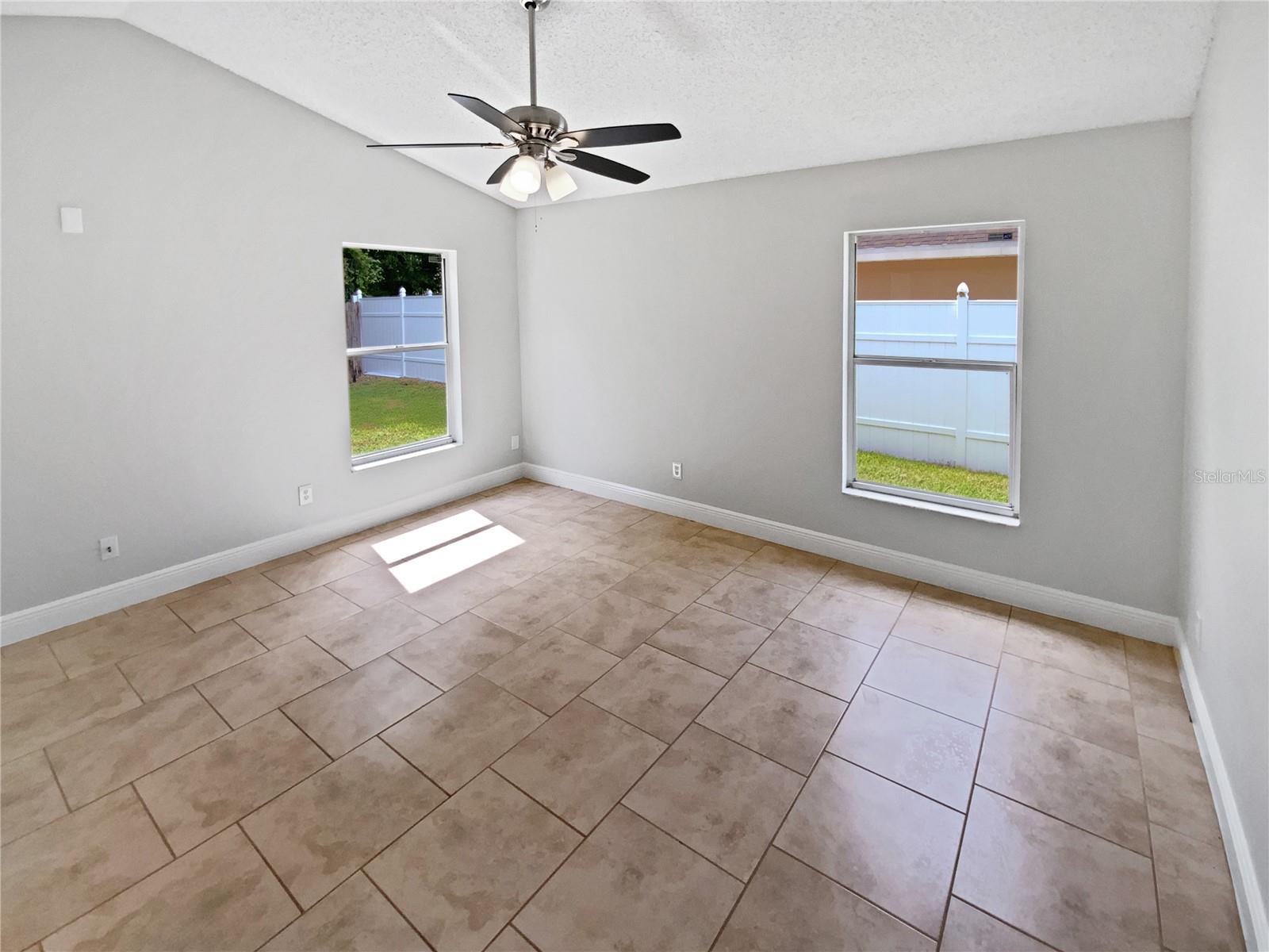 Image 17 of 25 For 8994 Fort Jefferson Boulevard
