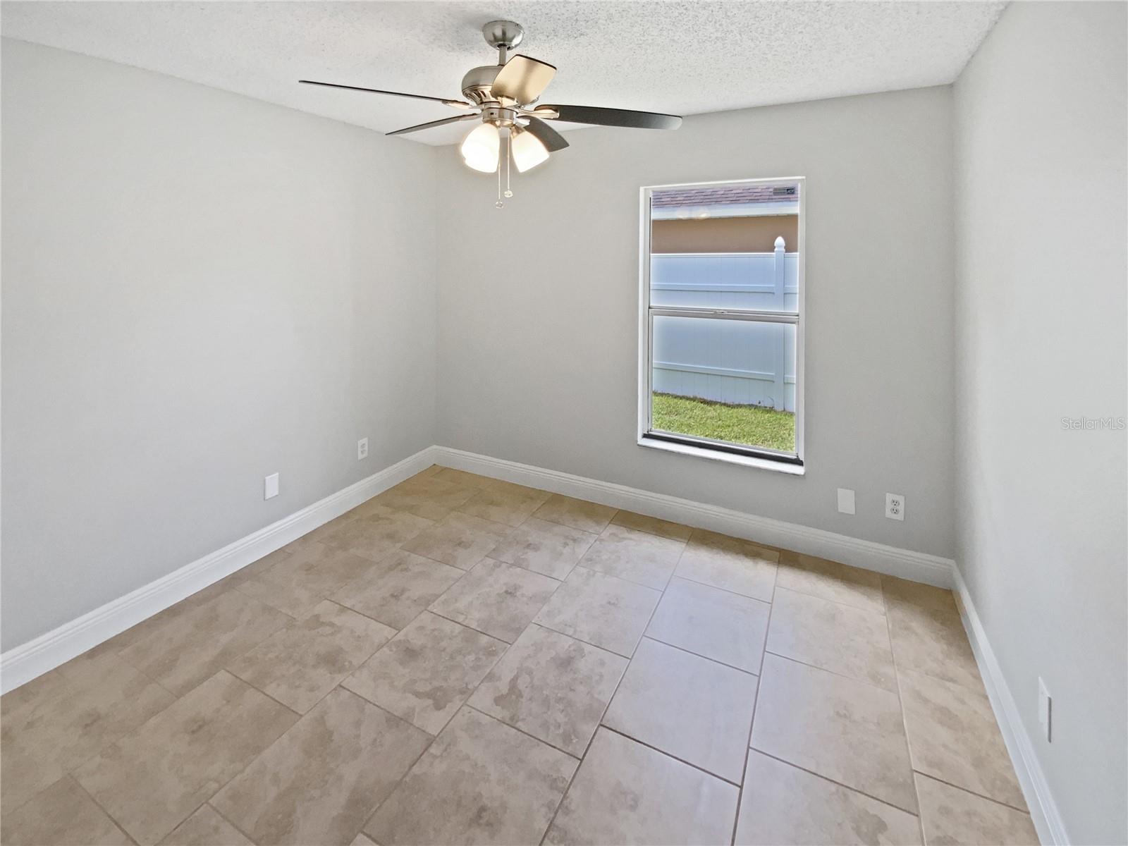 Image 20 of 25 For 8994 Fort Jefferson Boulevard