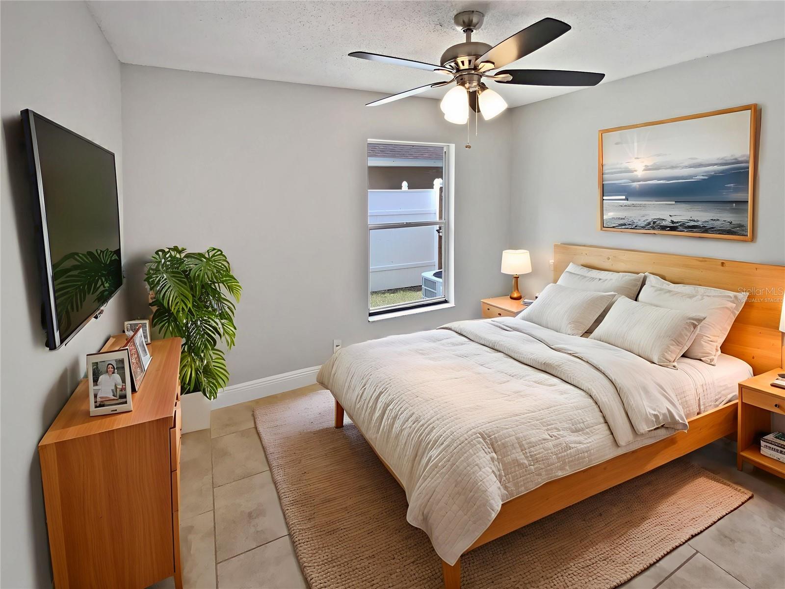 Image 4 of 25 For 8994 Fort Jefferson Boulevard