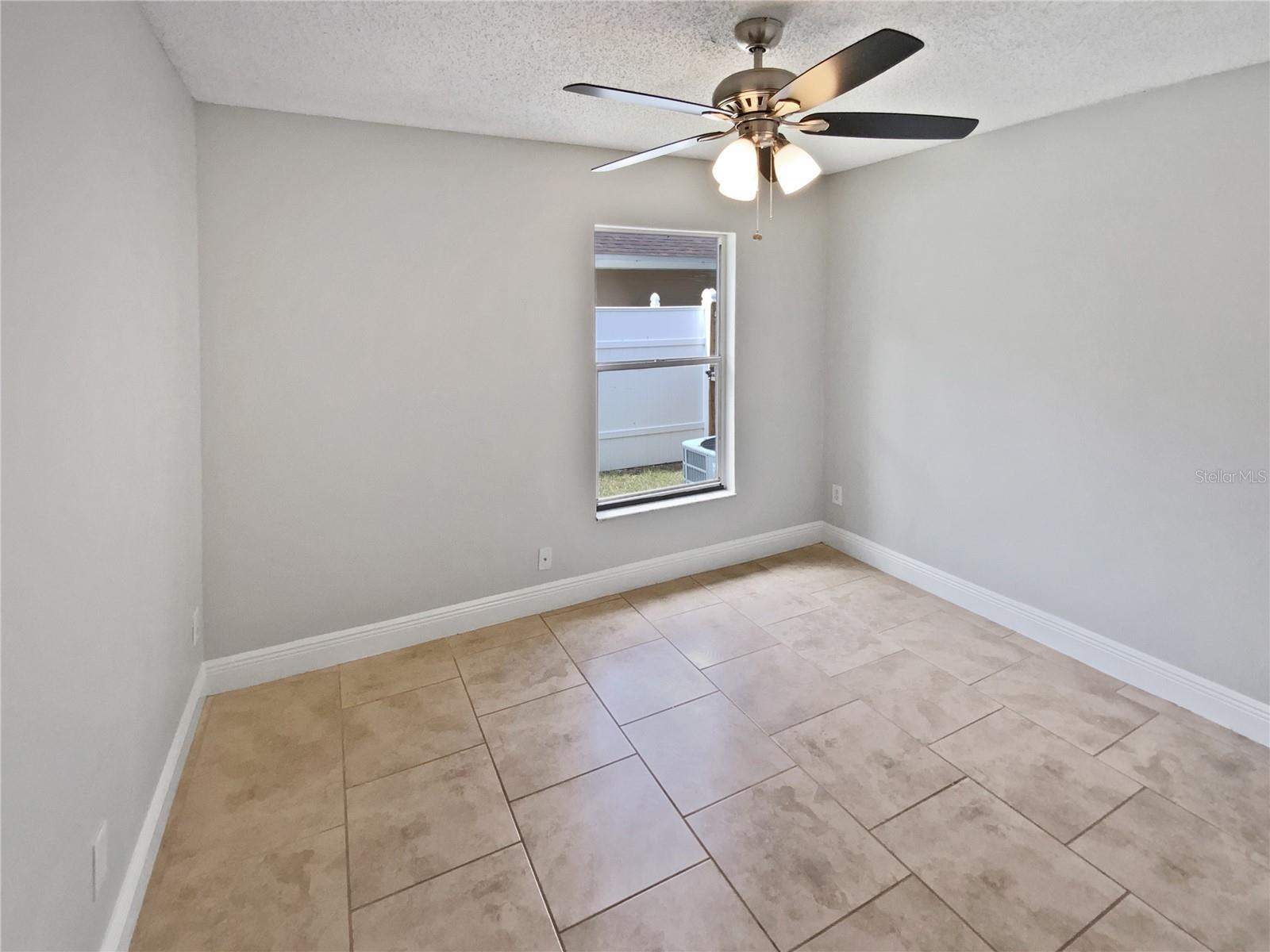 Image 5 of 25 For 8994 Fort Jefferson Boulevard