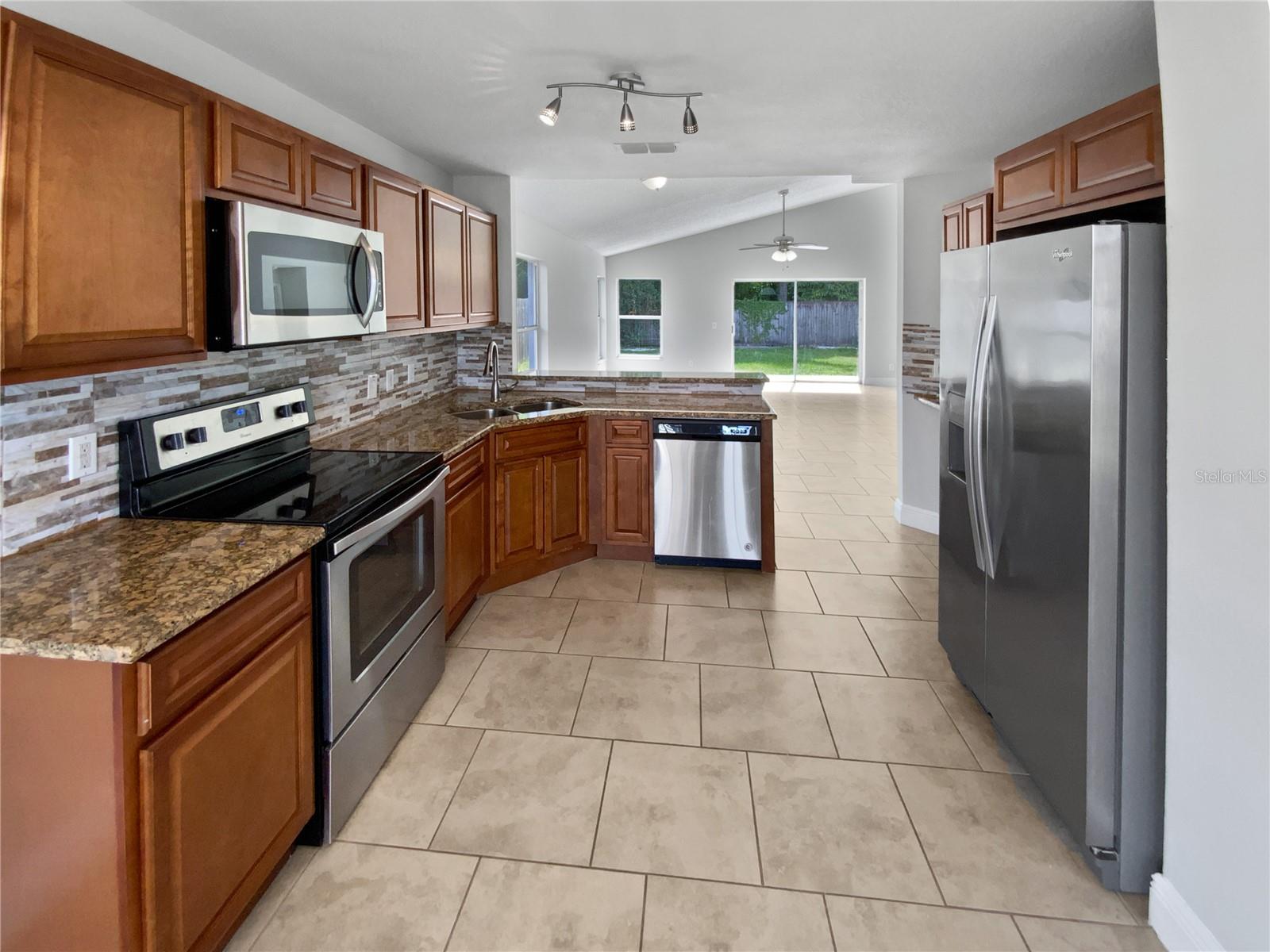 Image 6 of 25 For 8994 Fort Jefferson Boulevard