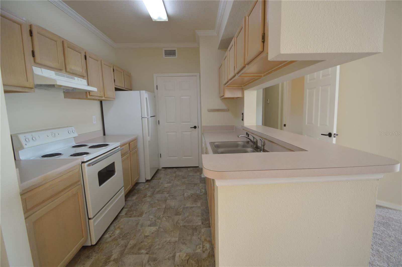 Image 5 of 14 For 5616 Pinnacle Heights Circle 308
