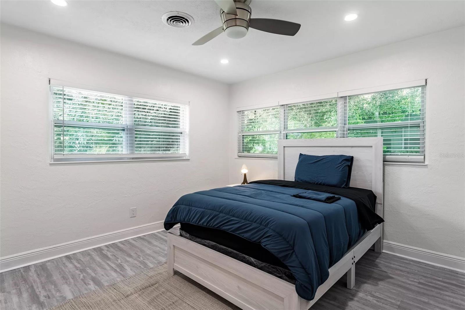 Image 33 of 44 For 2909 Hargill Drive