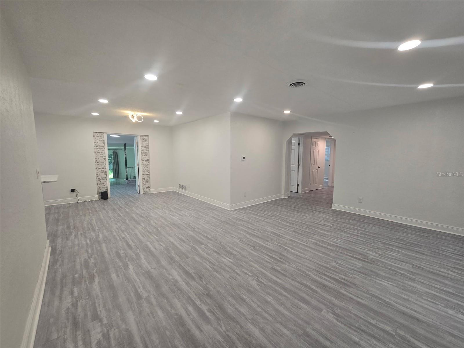 Image 58 of 78 For 2909 Hargill Drive