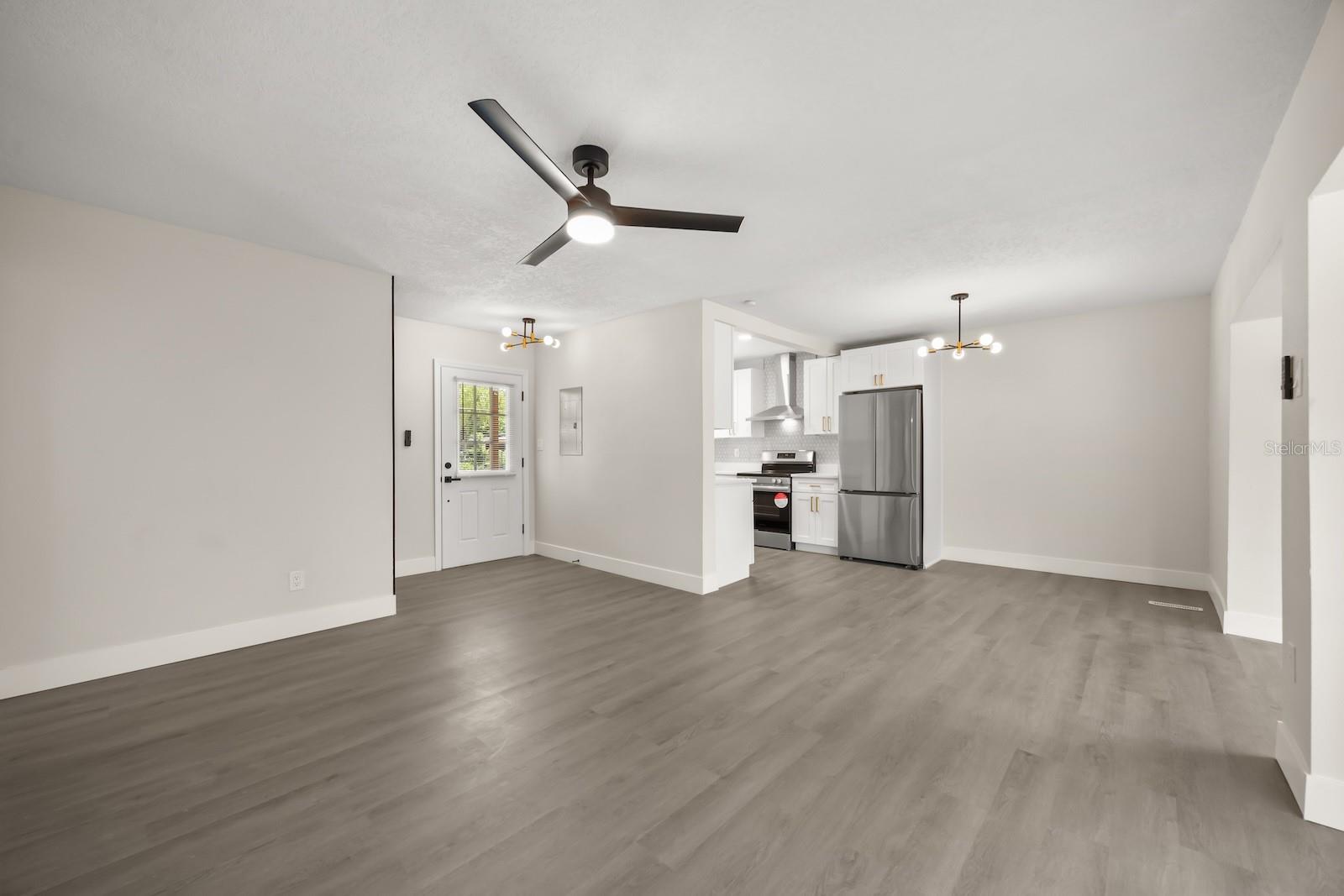 Image 3 of 26 For 4714 Abaca Street