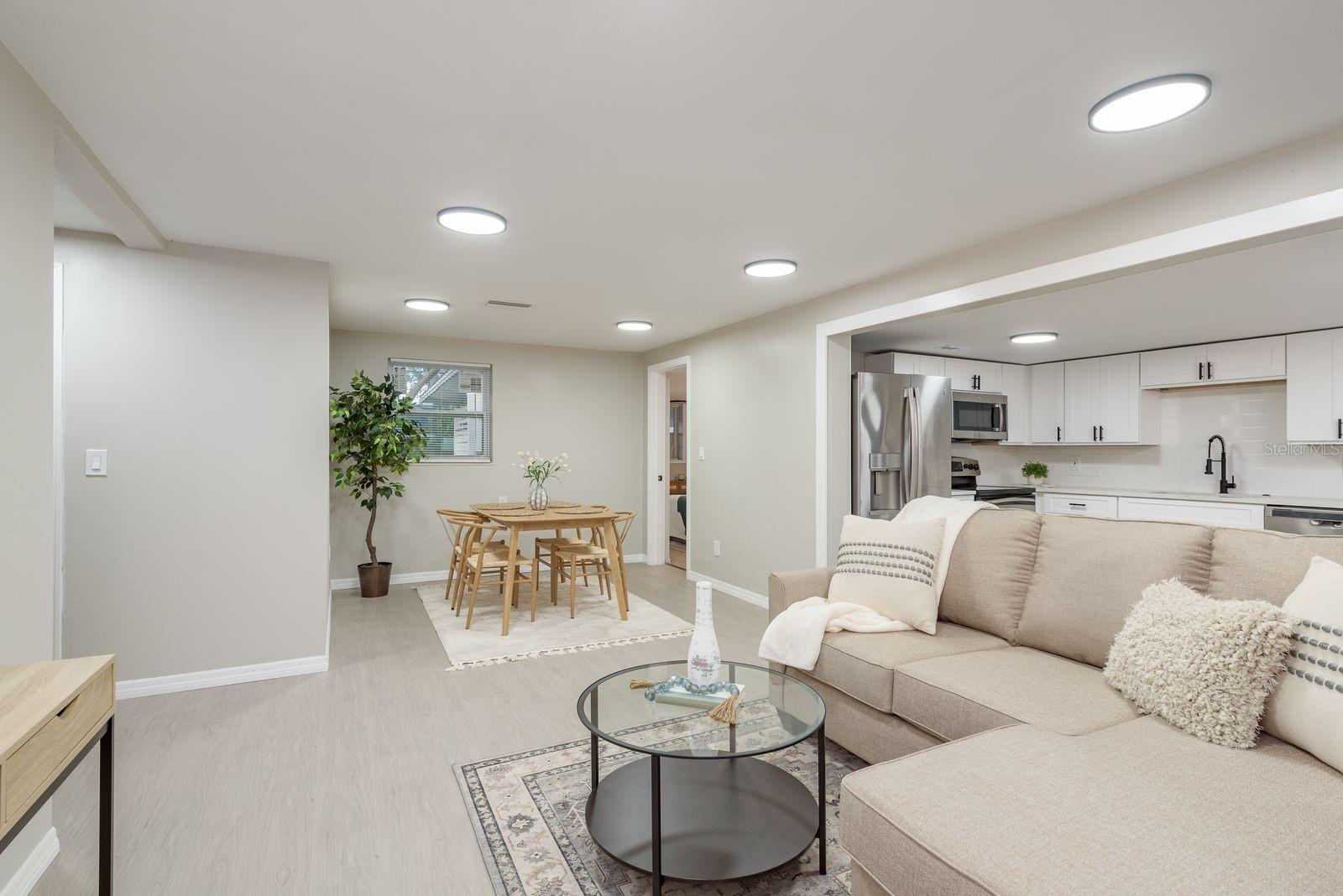 Image 4 of 22 For 709 1st Avenue Ne