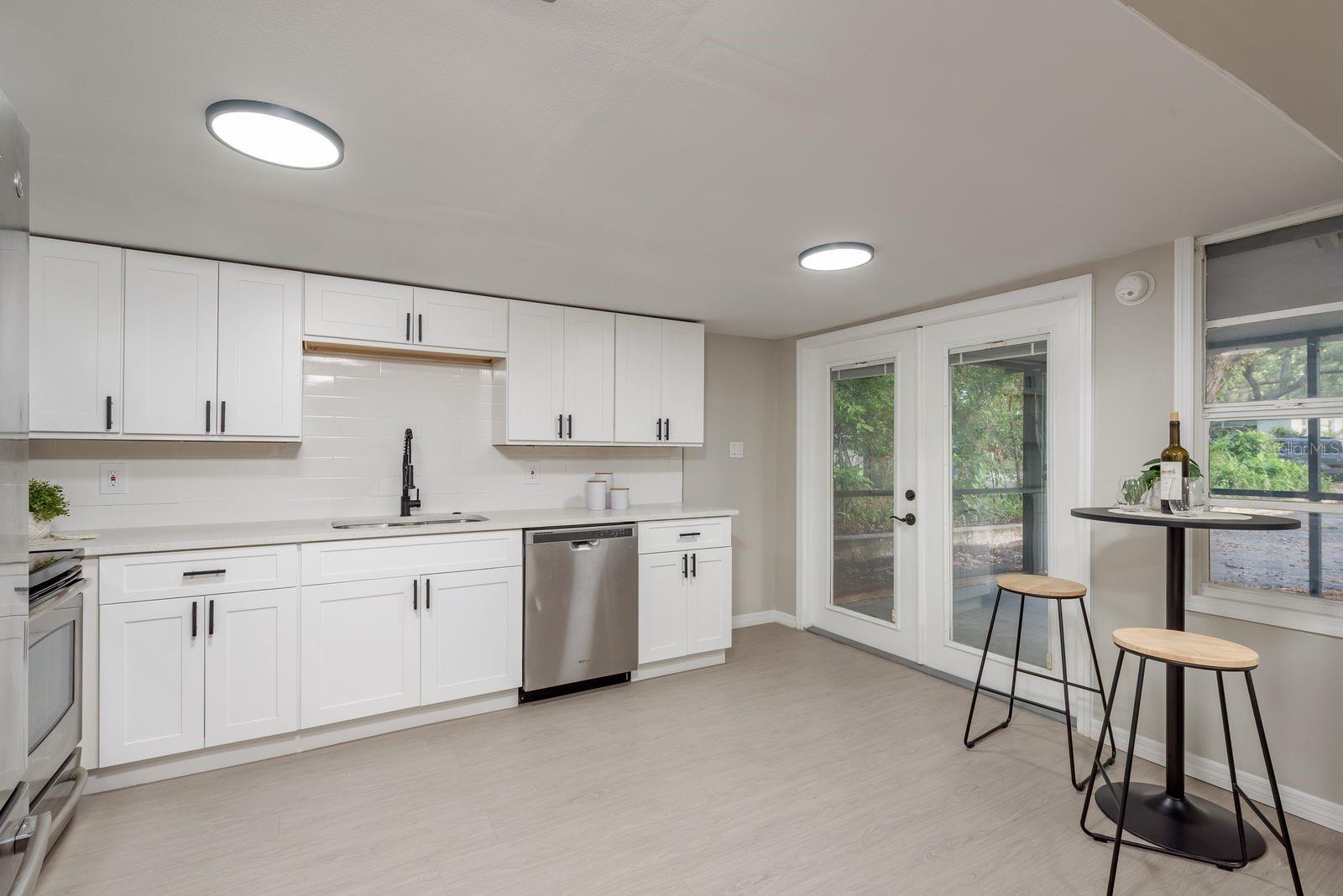 Image 8 of 22 For 709 1st Avenue Ne