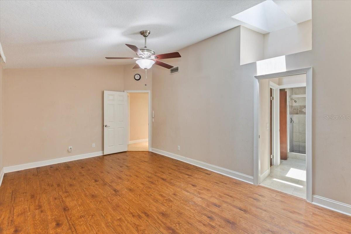 Image 12 of 16 For 7263 Spring Villas Circle