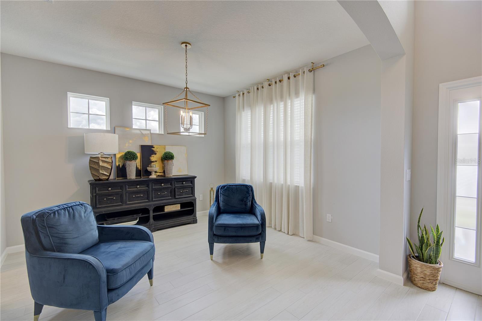 Image 7 of 71 For 5310 Teirgarten Street