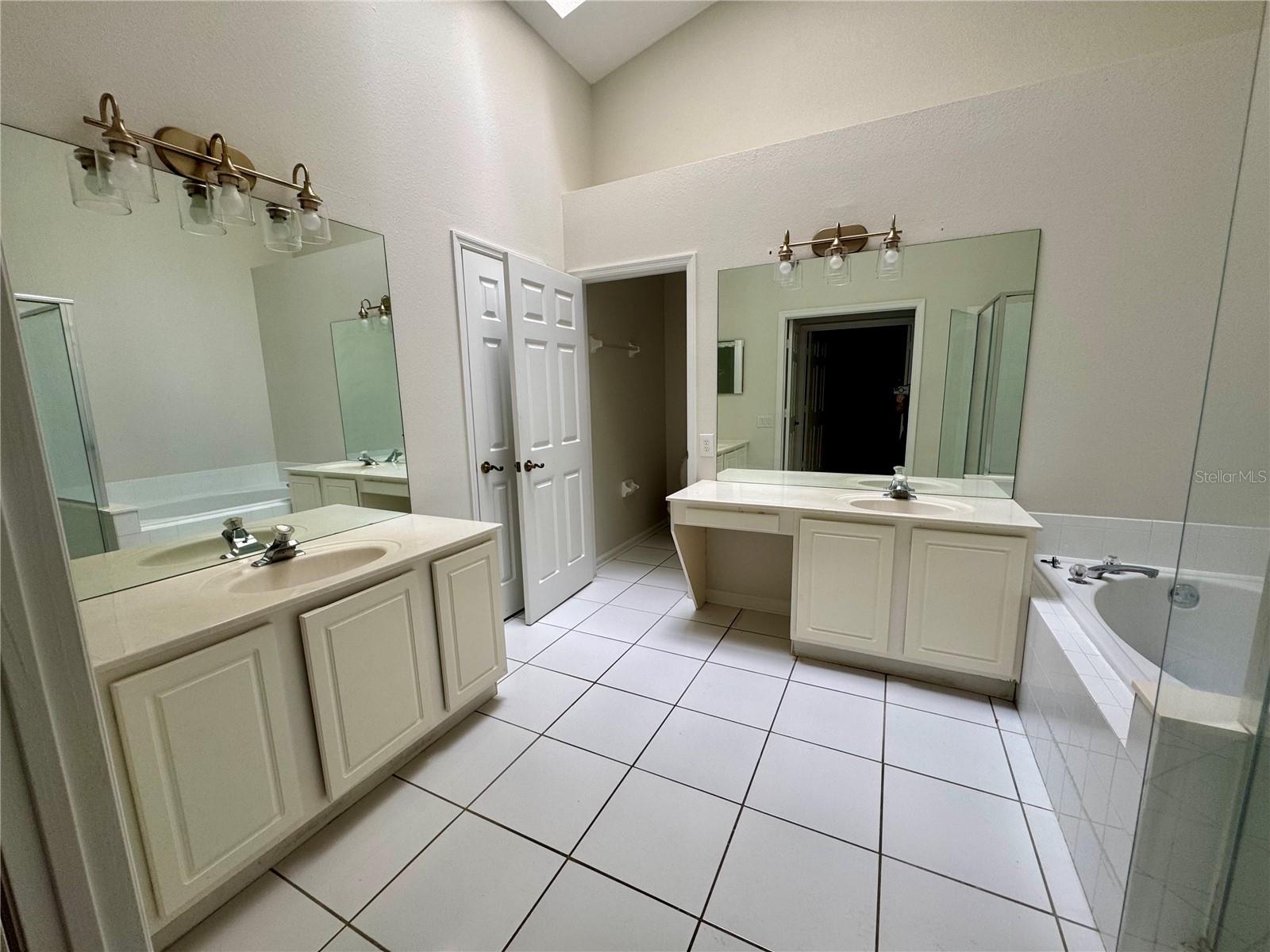 Image 6 of 11 For 6489 Winder Oaks Boulevard