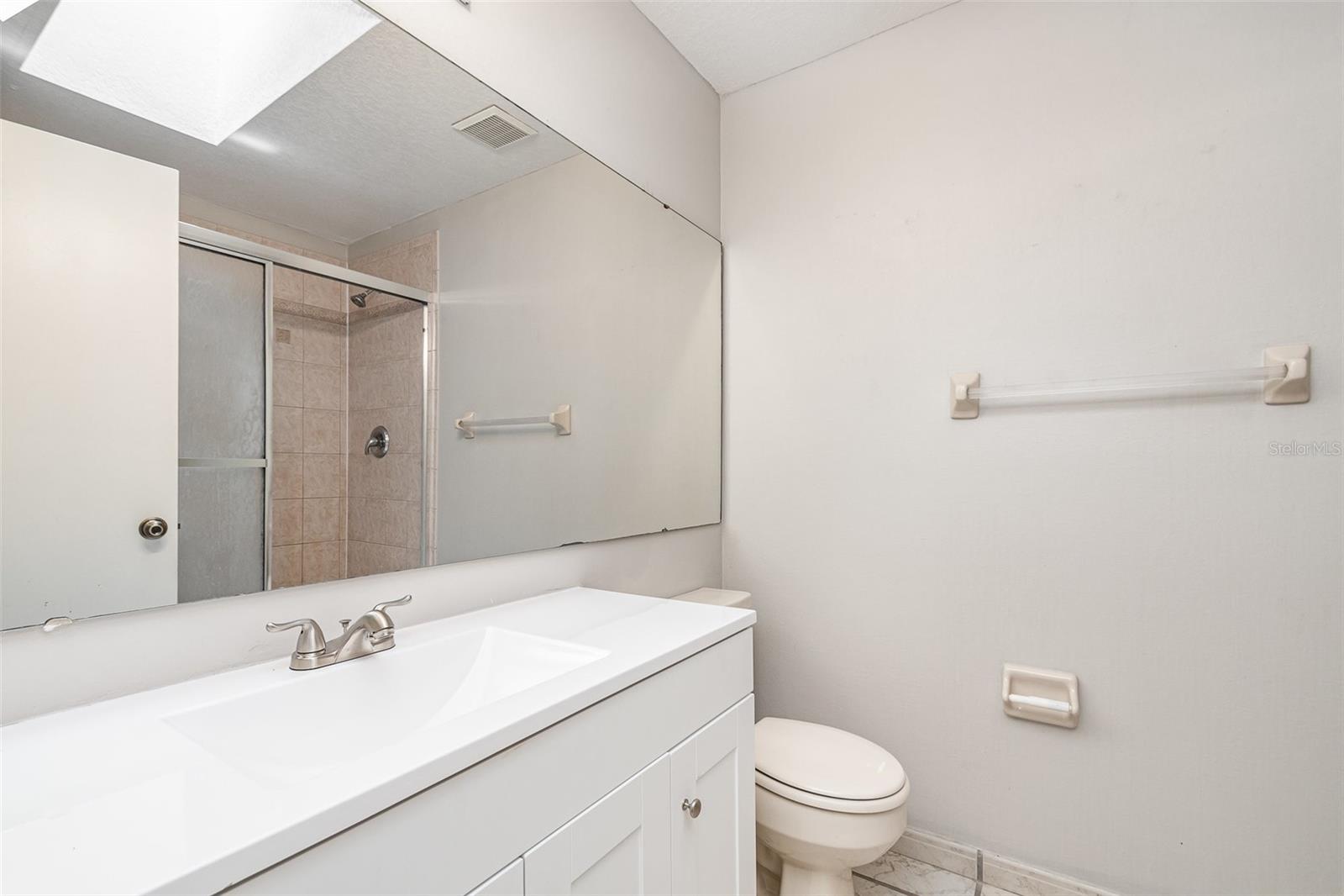 Image 20 of 26 For 11715 Sindlesham Court