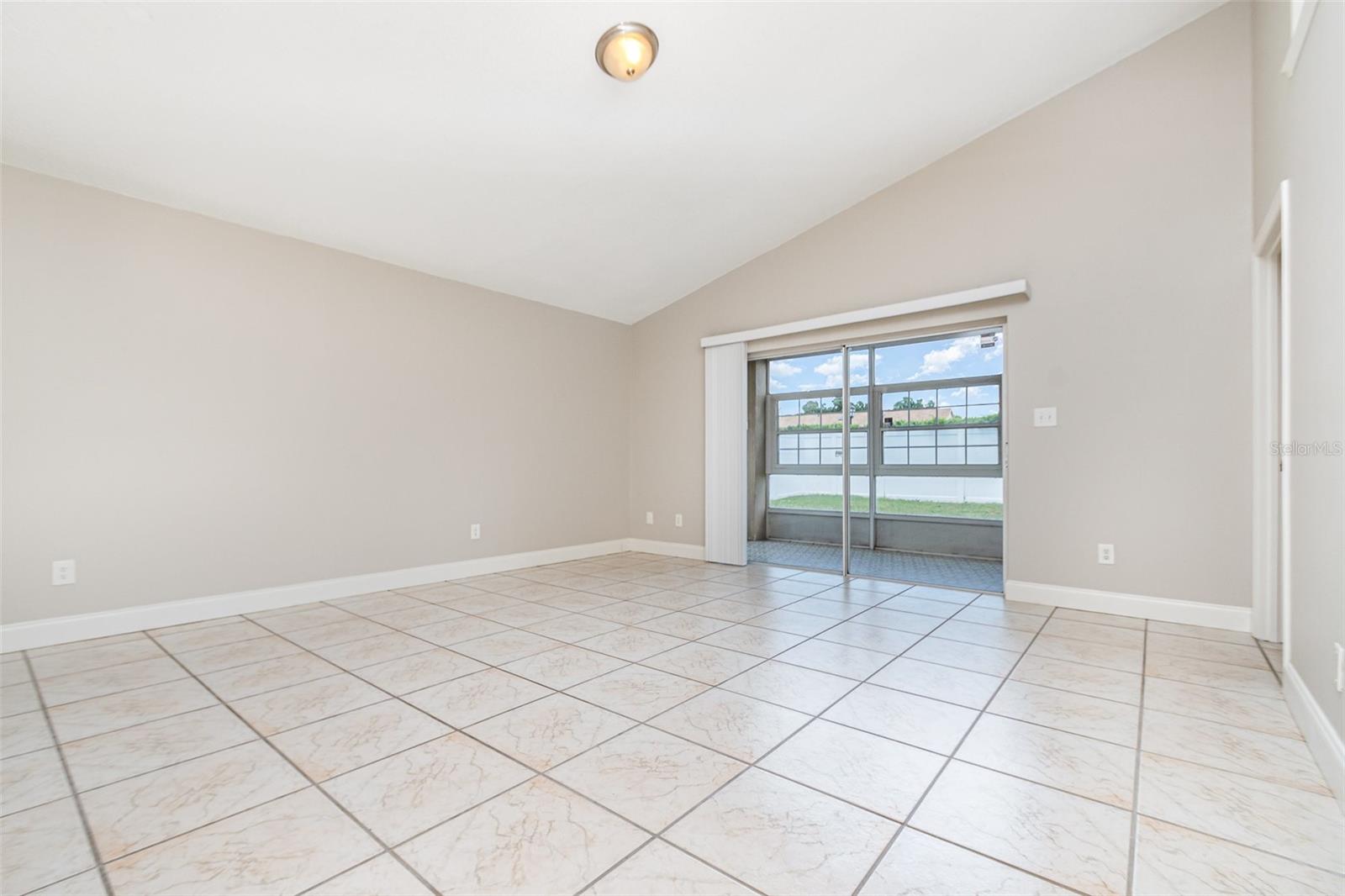 Image 4 of 26 For 11715 Sindlesham Court