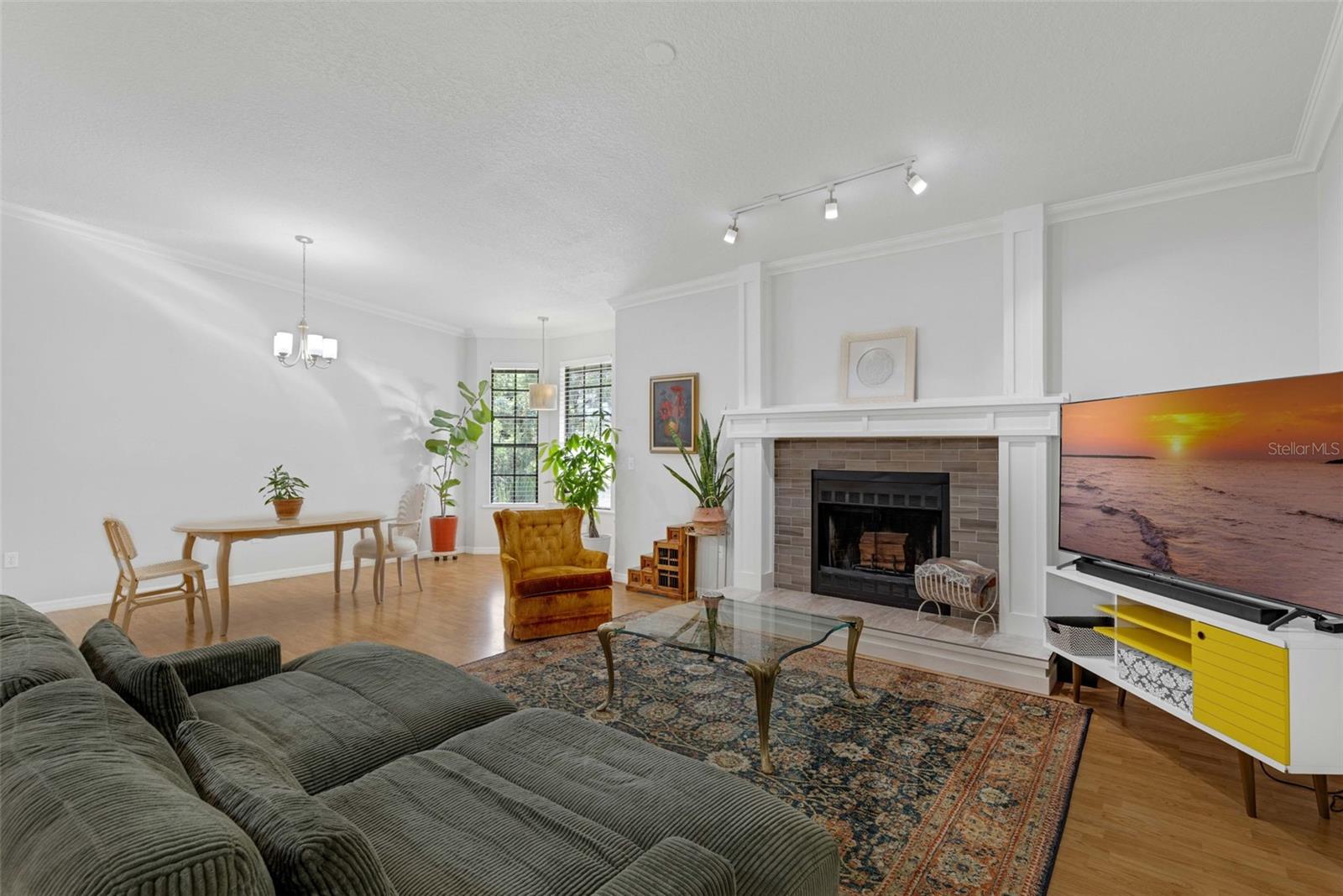 Image 12 of 57 For 30915 Alcrest Avenue