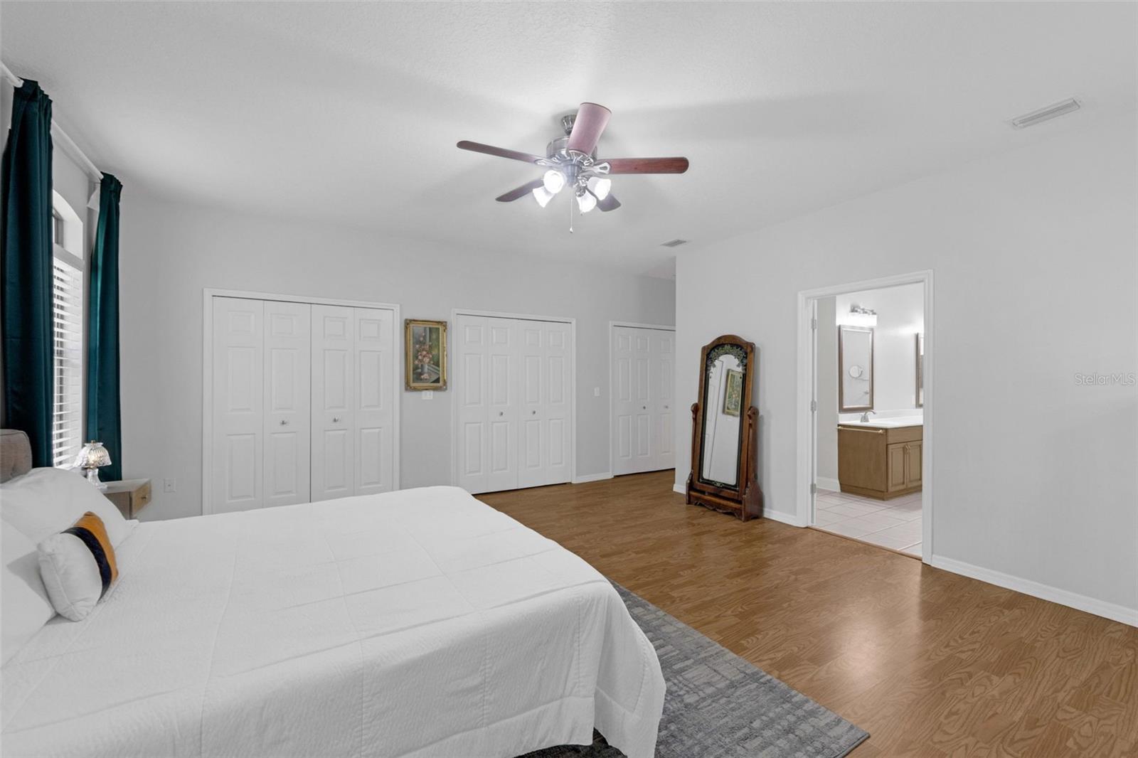 Image 22 of 57 For 30915 Alcrest Avenue
