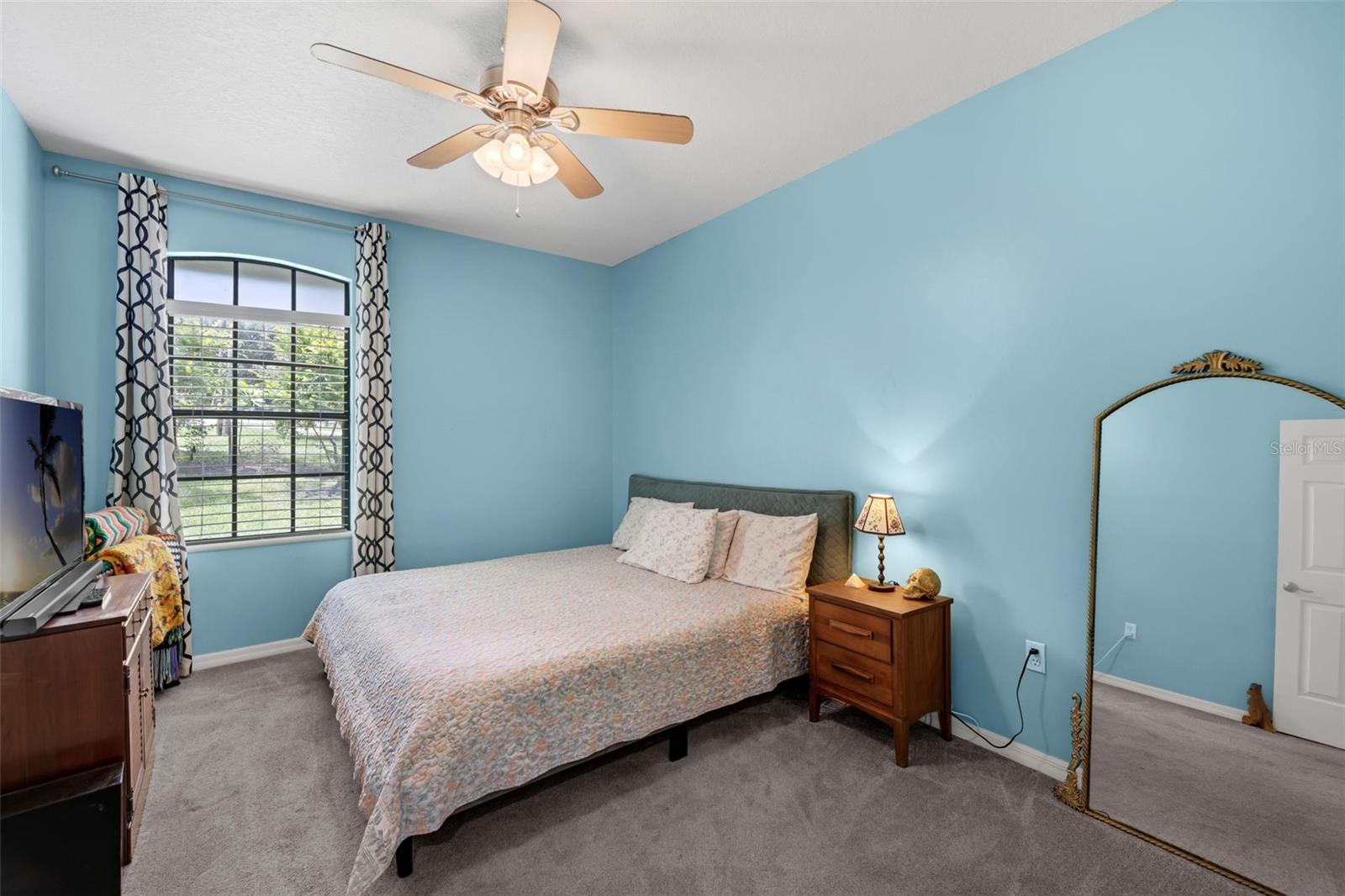 Image 24 of 57 For 30915 Alcrest Avenue