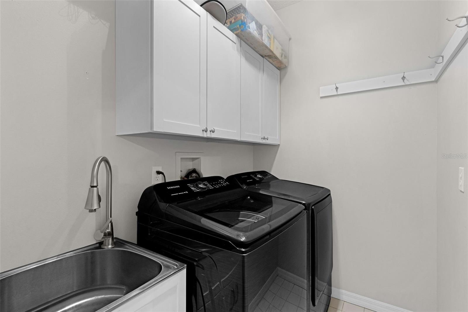 Image 31 of 57 For 30915 Alcrest Avenue