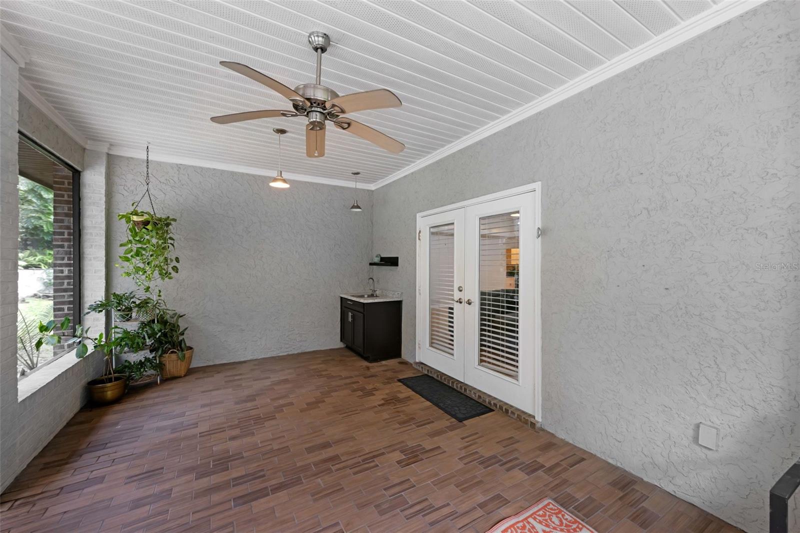 Image 33 of 57 For 30915 Alcrest Avenue