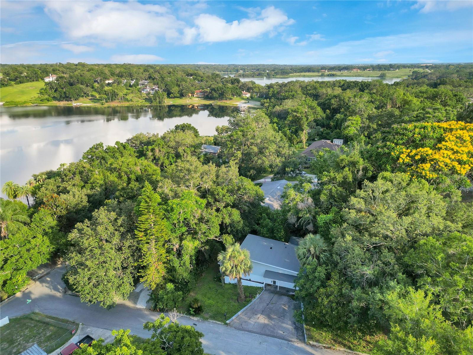Details for 1630 Lakeview Court, EUSTIS, FL 32726
