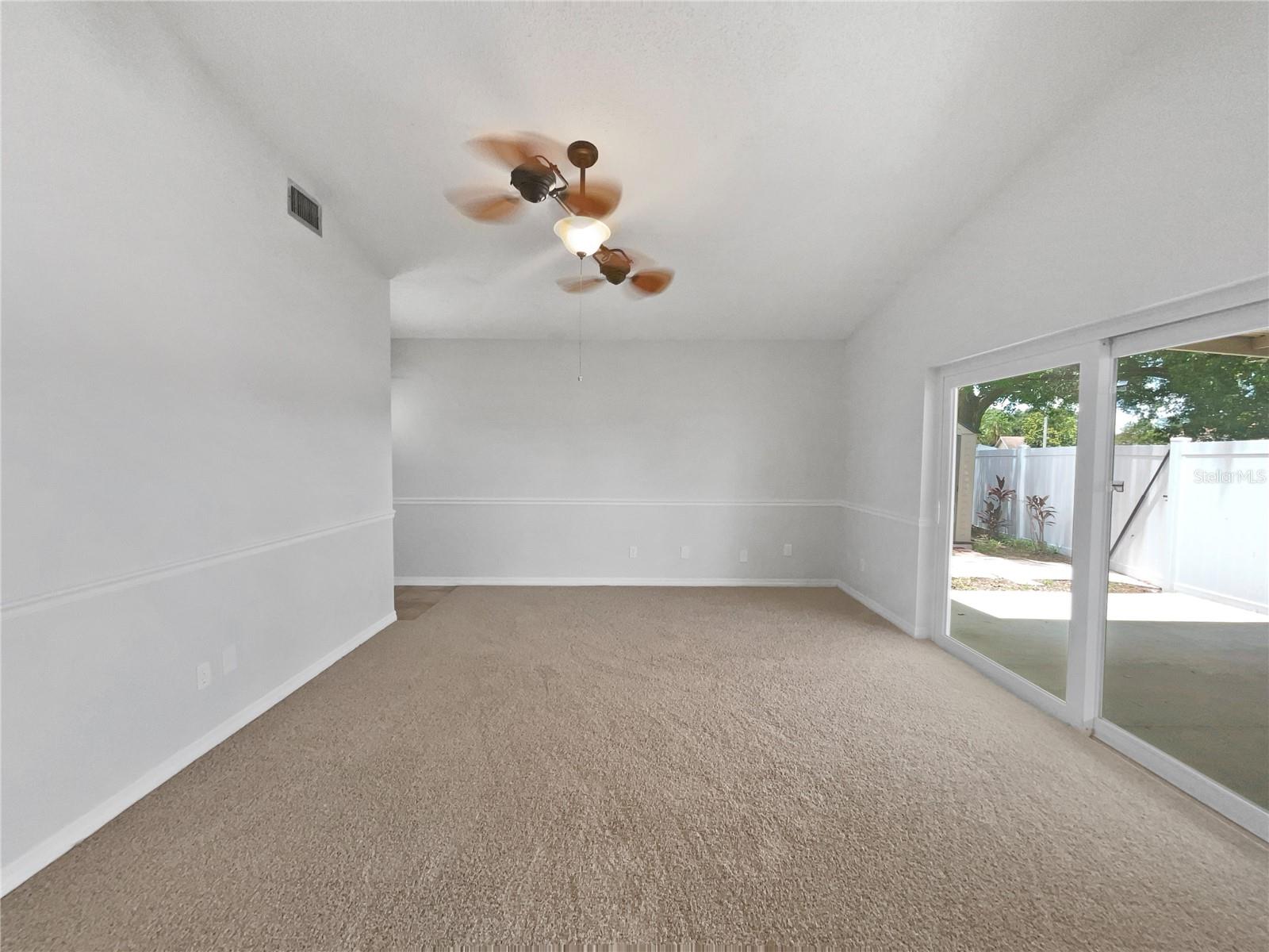 Image 3 of 18 For 10344 Rosemount Drive