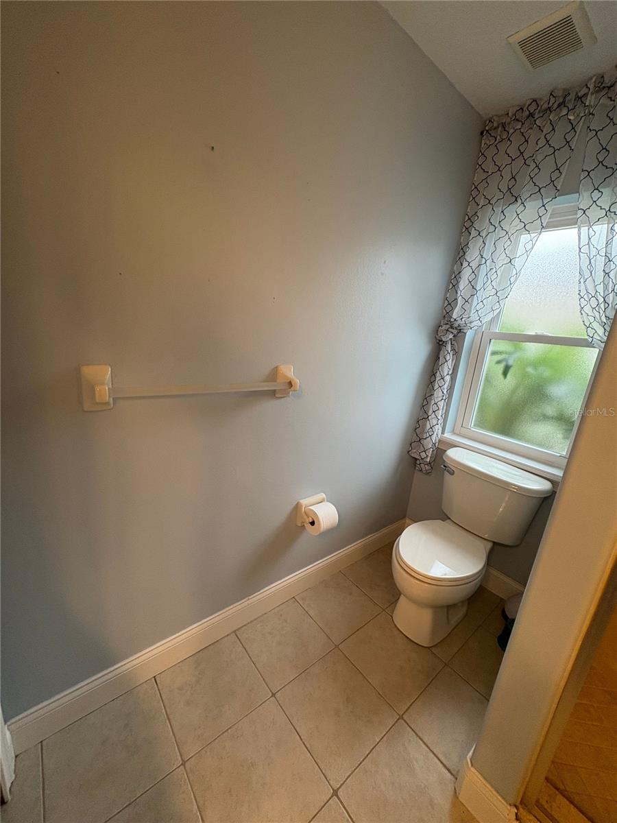 Image 12 of 18 For 35909 Joewood Avenue