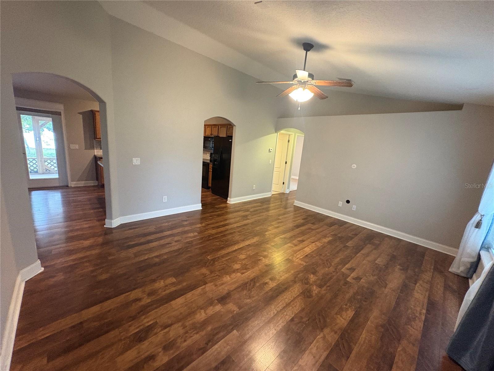 Image 3 of 18 For 35909 Joewood Avenue