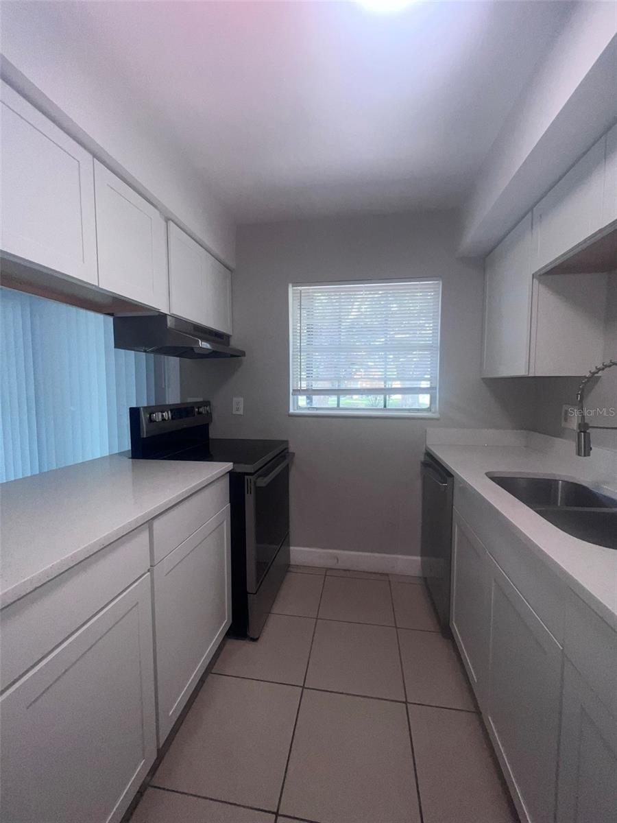 Image 6 of 18 For 5325 Curry Ford Road H104