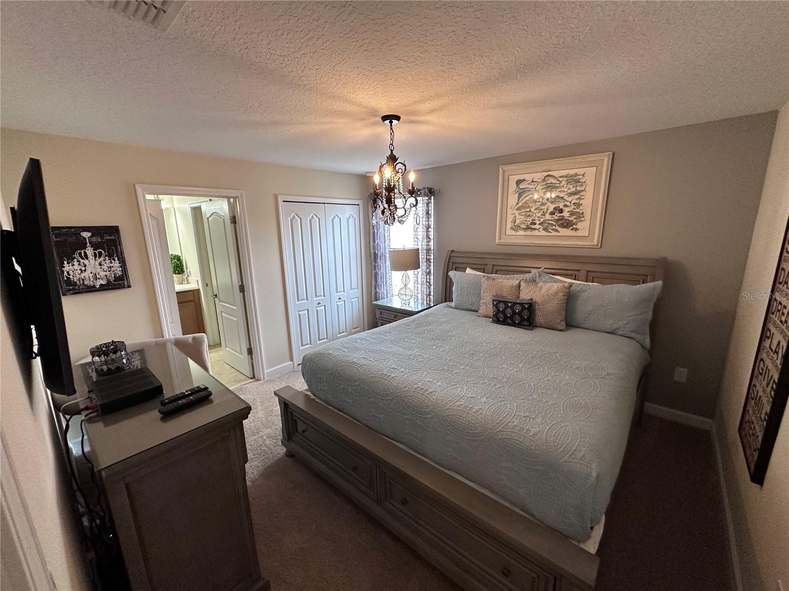 Image 40 of 93 For 1452 Moon Valley Drive