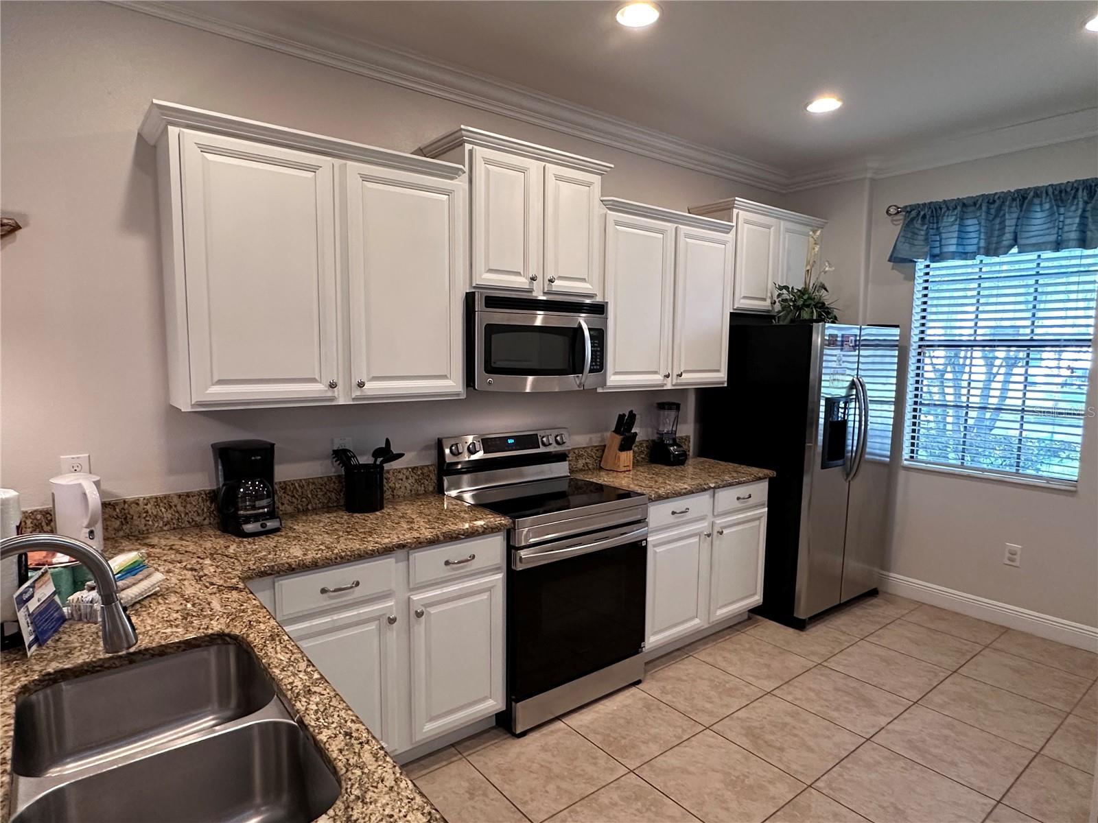 Image 6 of 93 For 1452 Moon Valley Drive