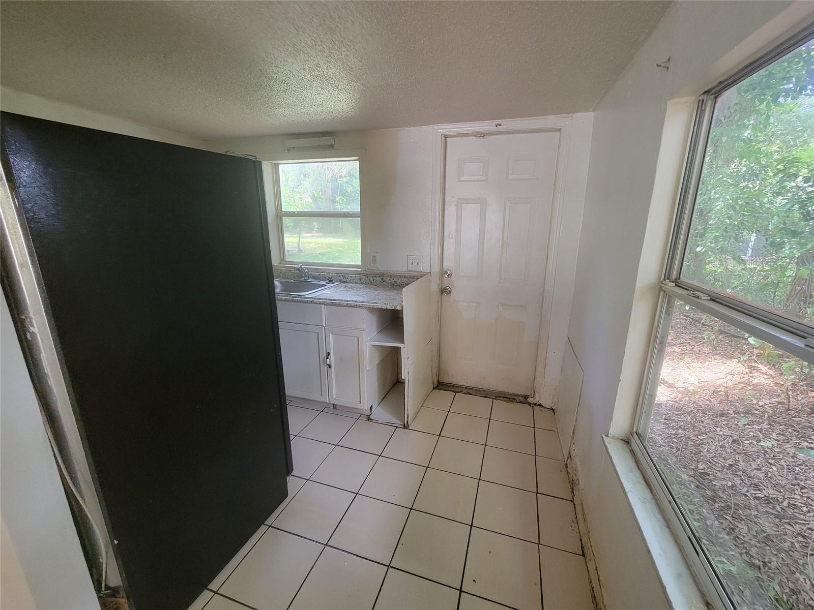 Image 10 of 13 For 731 23rd  3