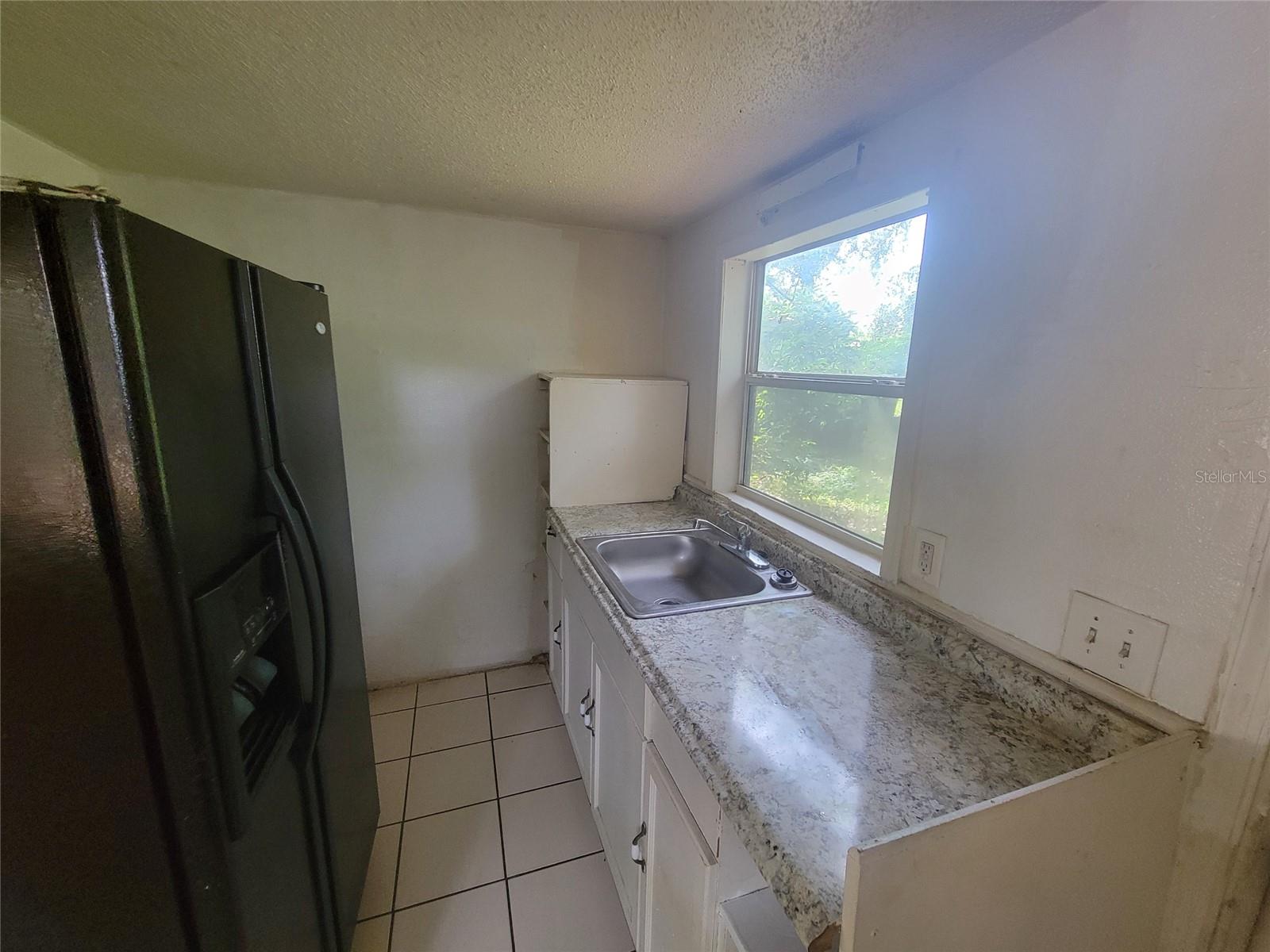 Image 11 of 13 For 731 23rd  3