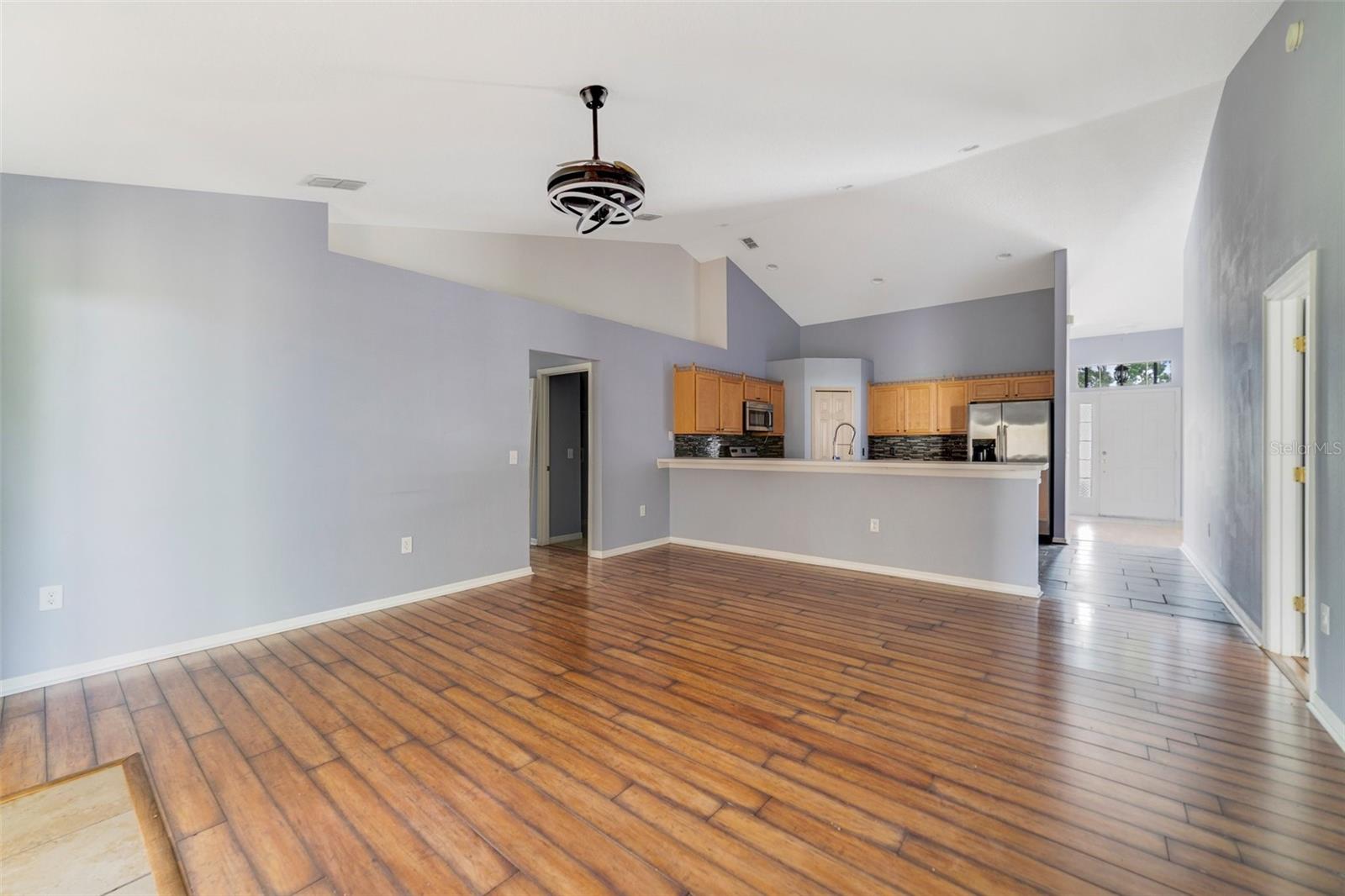 Image 5 of 21 For 1406 Kissimmee Court