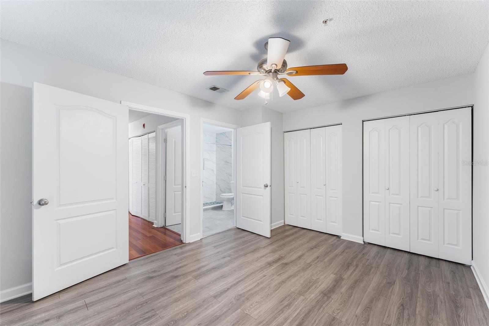 Image 22 of 36 For 2041 Dixie Belle Drive 2041c