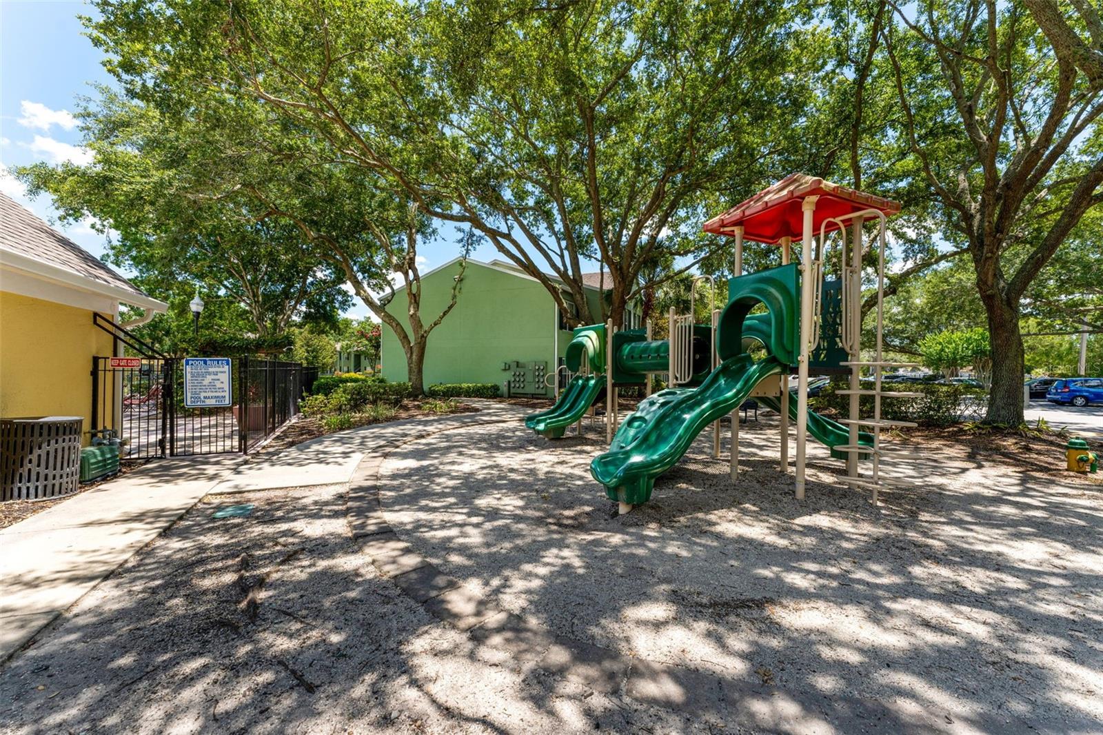 Image 32 of 36 For 2041 Dixie Belle Drive 2041c