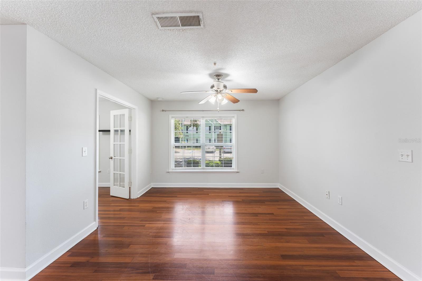 Image 6 of 36 For 2041 Dixie Belle Drive 2041c