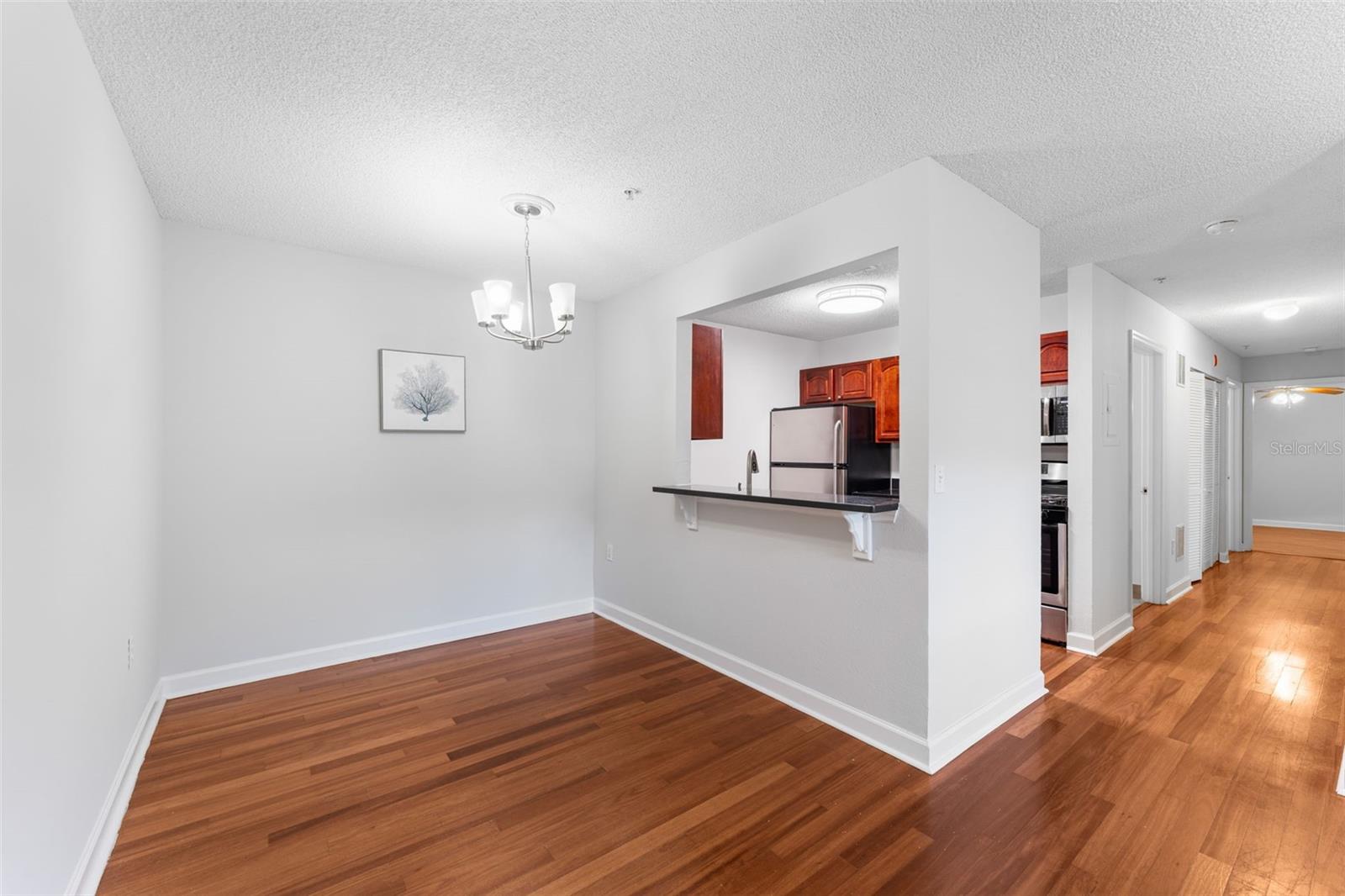 Image 9 of 36 For 2041 Dixie Belle Drive 2041c