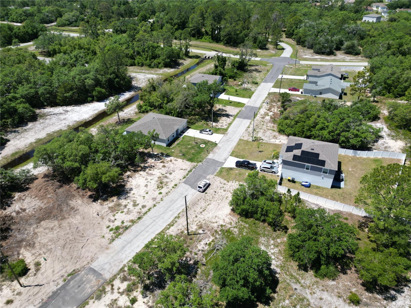 Image 6 of 7 For 433 Caribbean Court