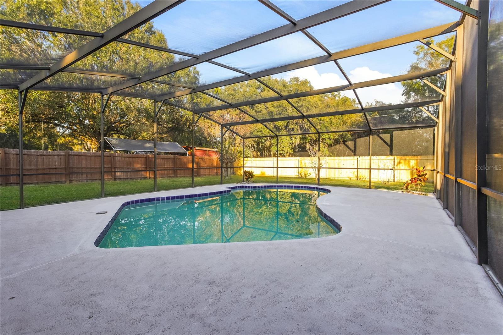 Image 16 of 16 For 1795 King Edward Drive