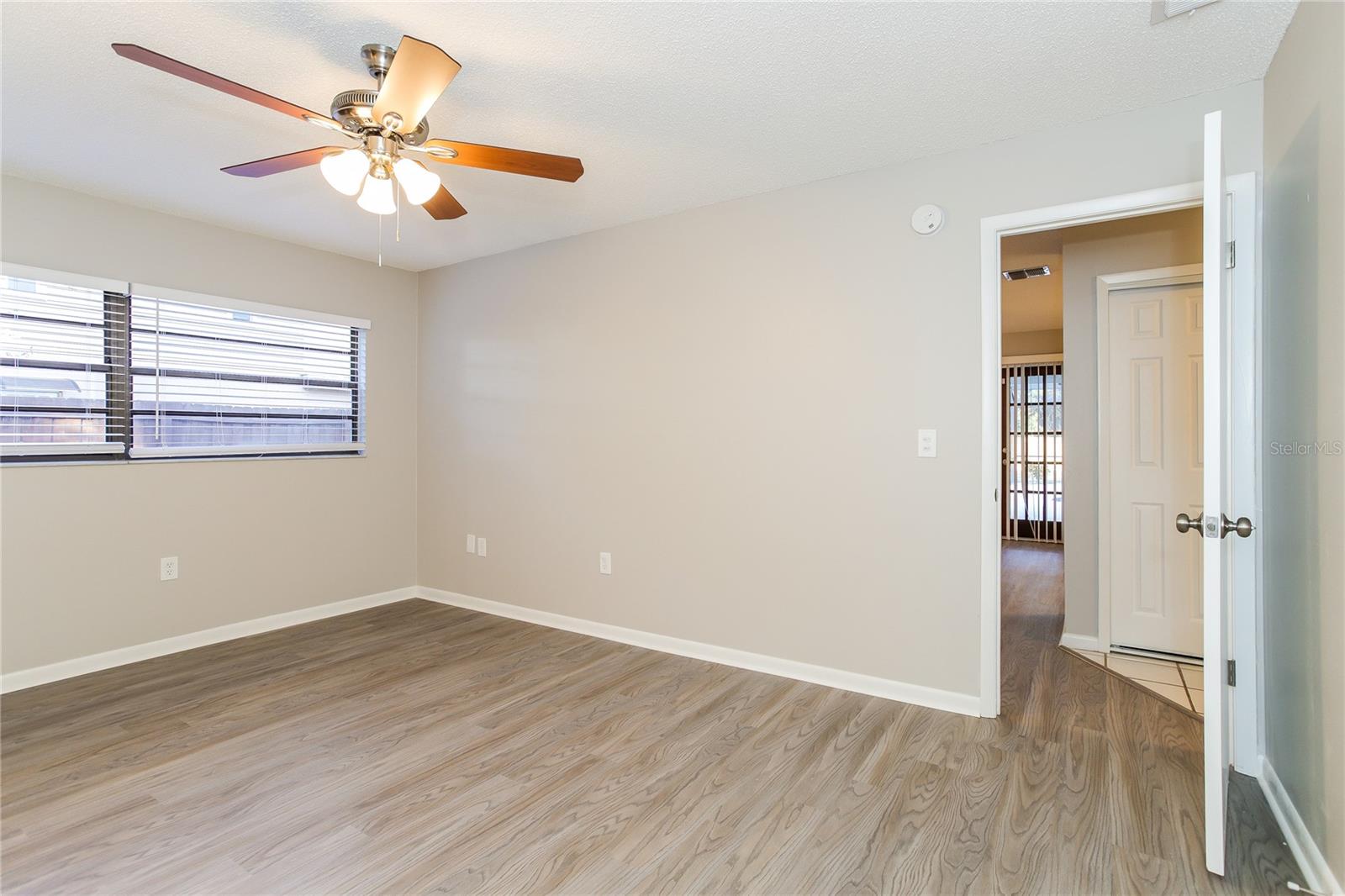 Image 6 of 16 For 1795 King Edward Drive