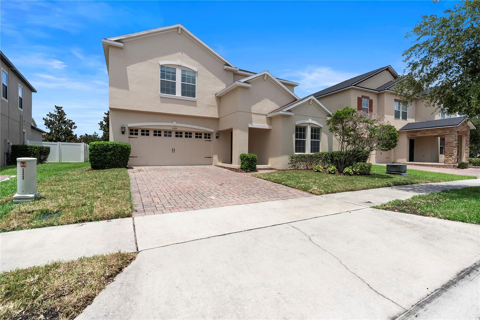 Image 3 of 40 For 7409 Fairgrove Avenue