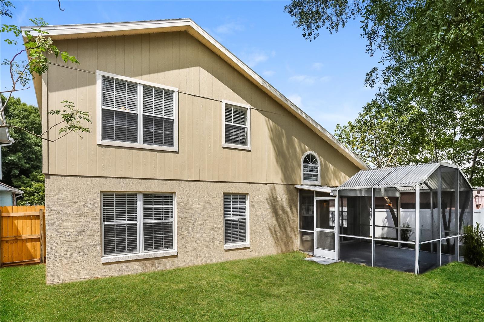 Image 16 of 17 For 2760 Grantham Court