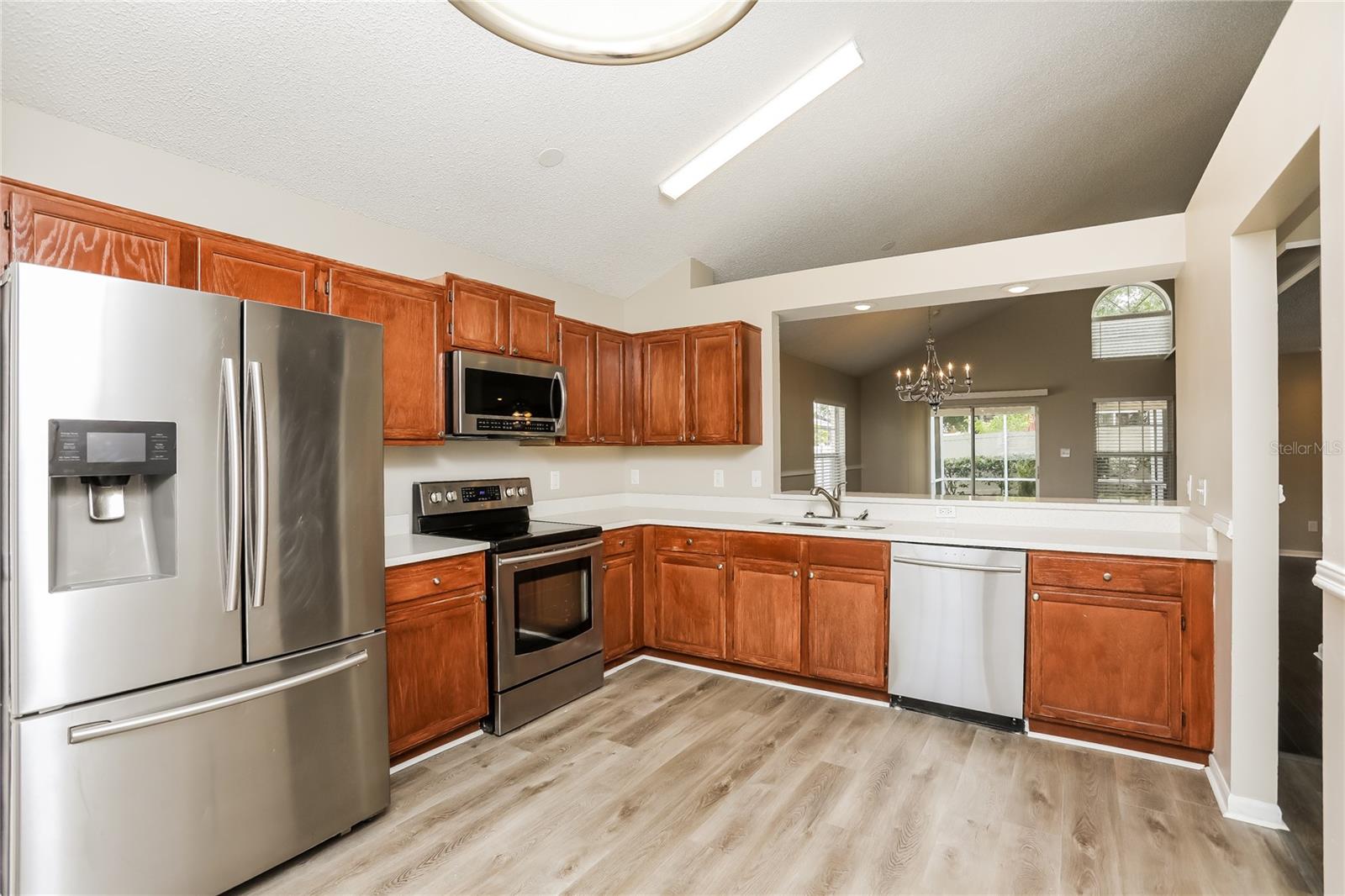 Image 6 of 17 For 2760 Grantham Court