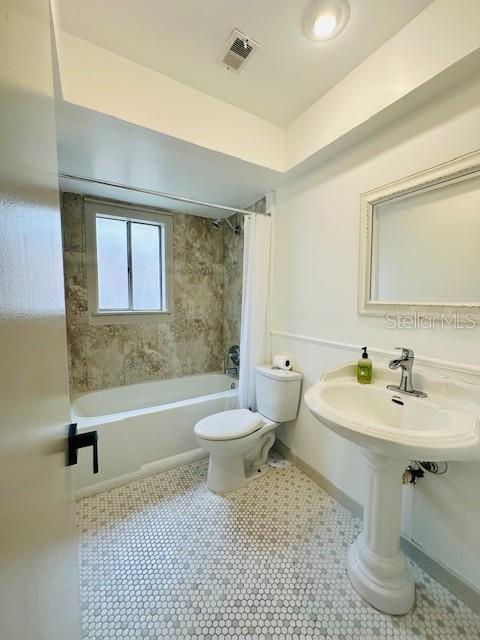 Image 18 of 38 For 11314 Brithon Drive