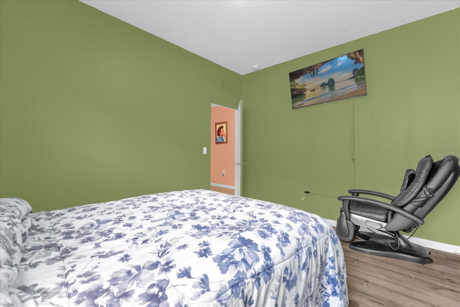 Image 18 of 27 For 1797 Sundance Chase Road