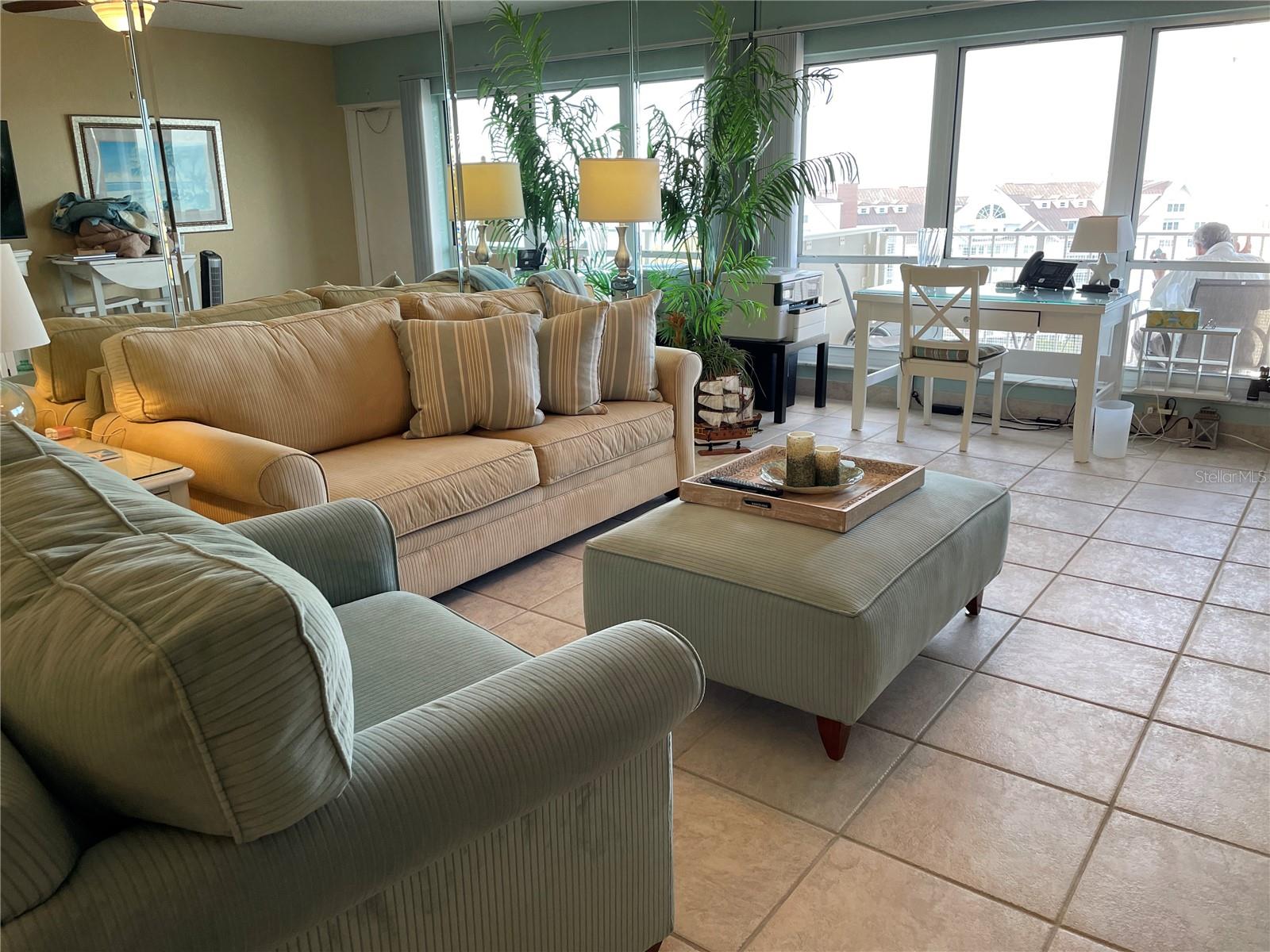 Image 4 of 60 For 1621 Gulf Boulevard 1106