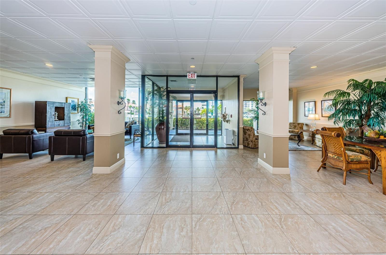 Image 43 of 60 For 1621 Gulf Boulevard 1106