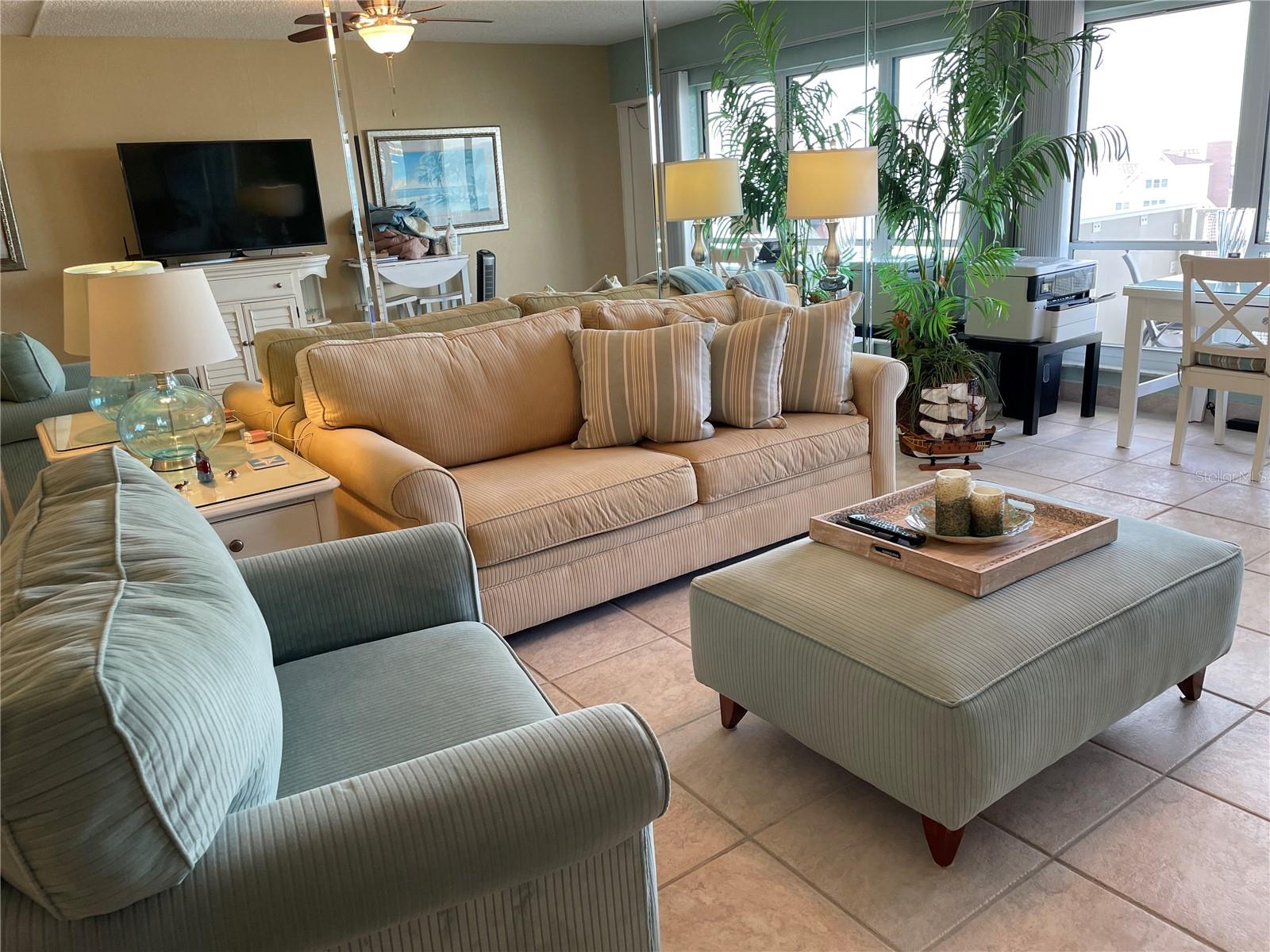 Image 5 of 60 For 1621 Gulf Boulevard 1106