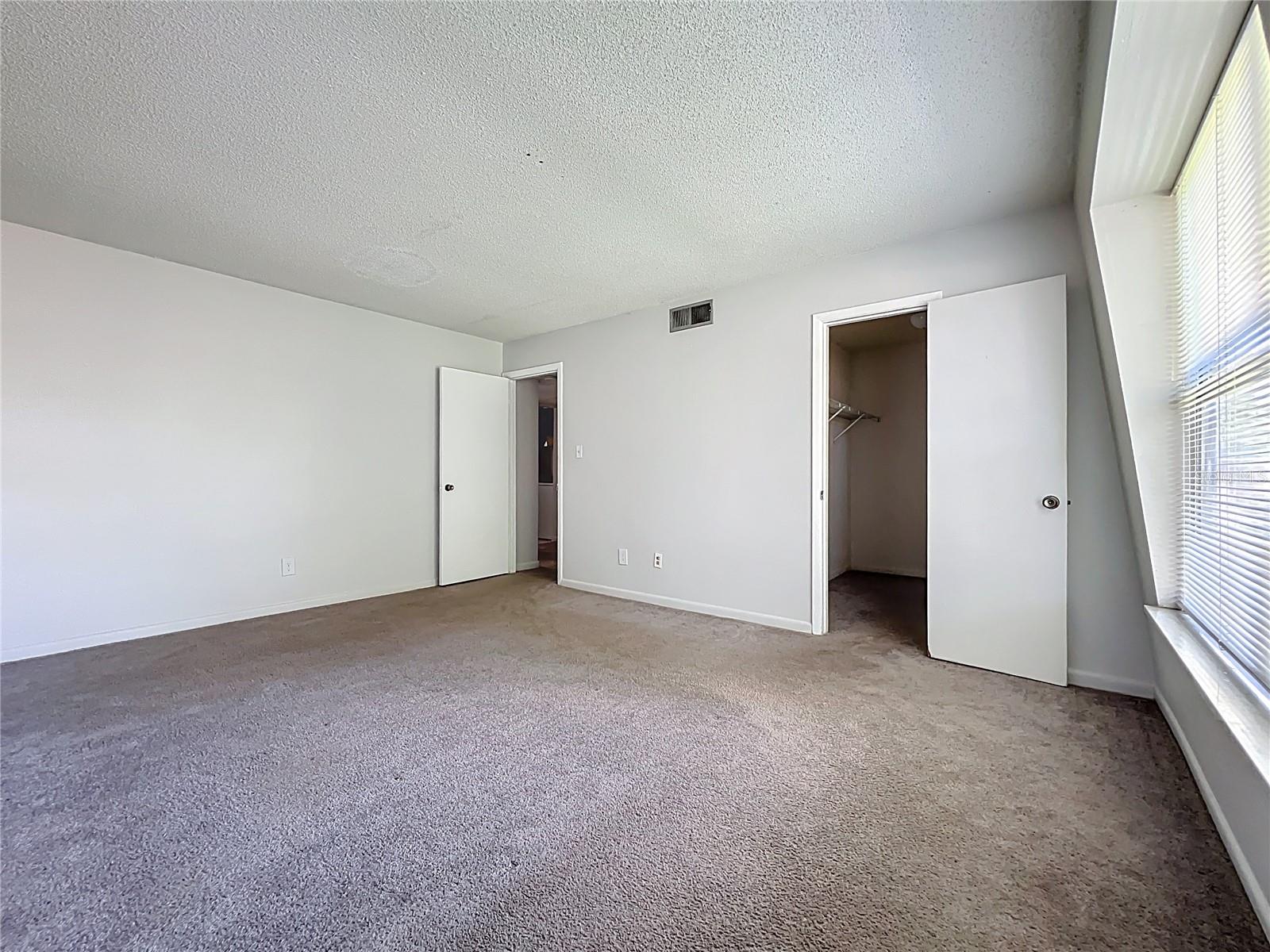 Image 34 of 46 For 200 St Andrews Boulevard 911