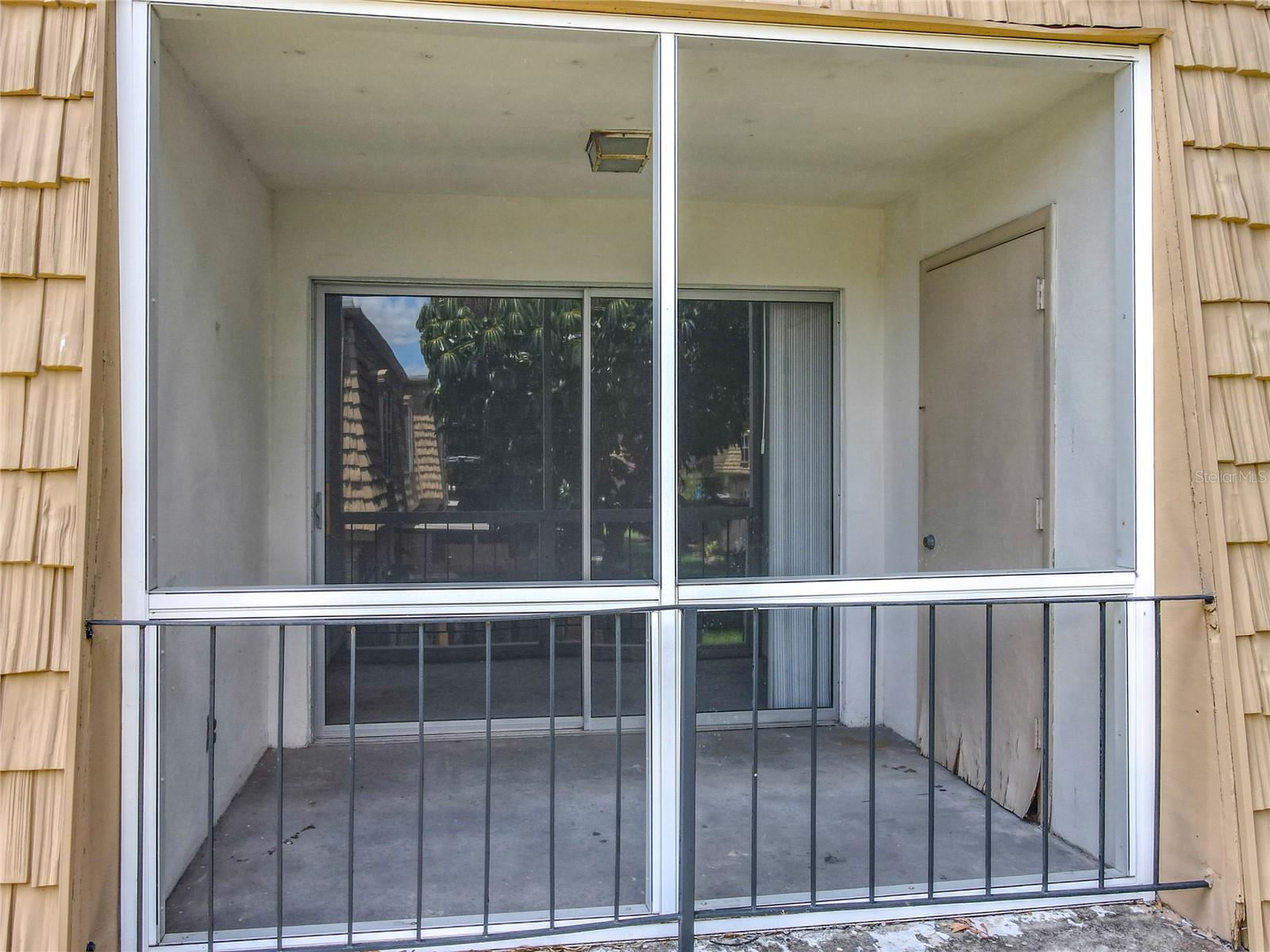 Image 40 of 46 For 200 St Andrews Boulevard 911
