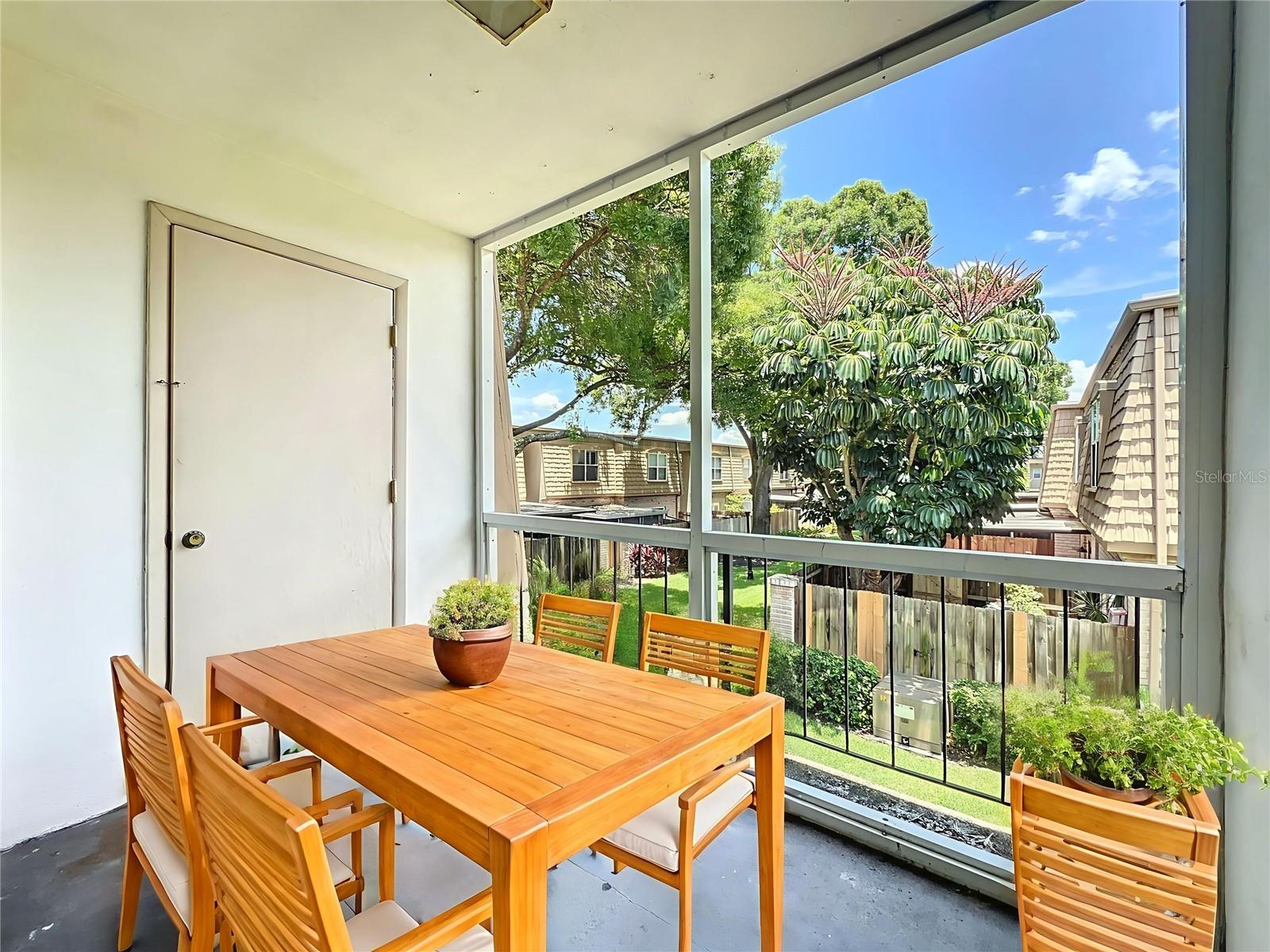 Image 7 of 46 For 200 St Andrews Boulevard 911