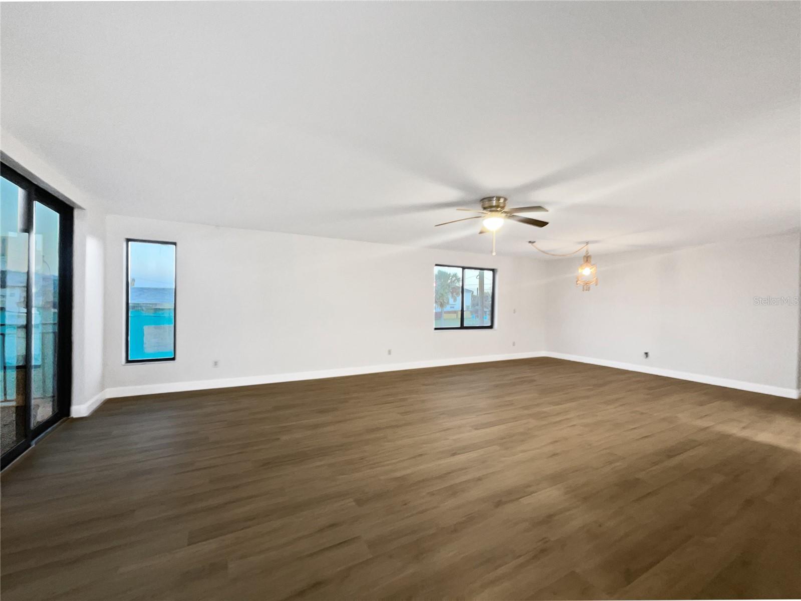 Image 3 of 18 For 2127 Ocean Shore Boulevard
